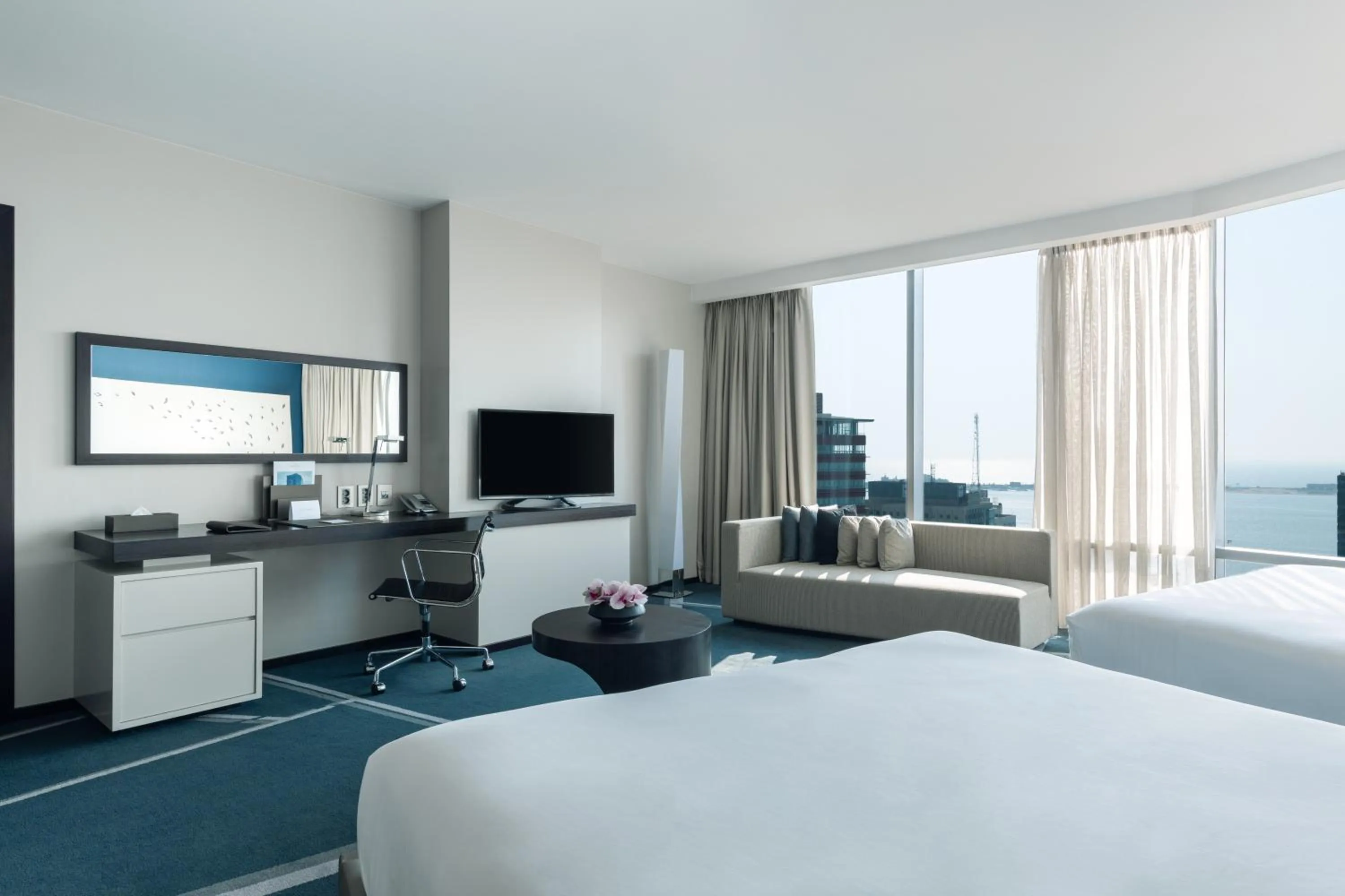 Classic King Room with Two King Beds in InterContinental Luanda Miramar by IHG