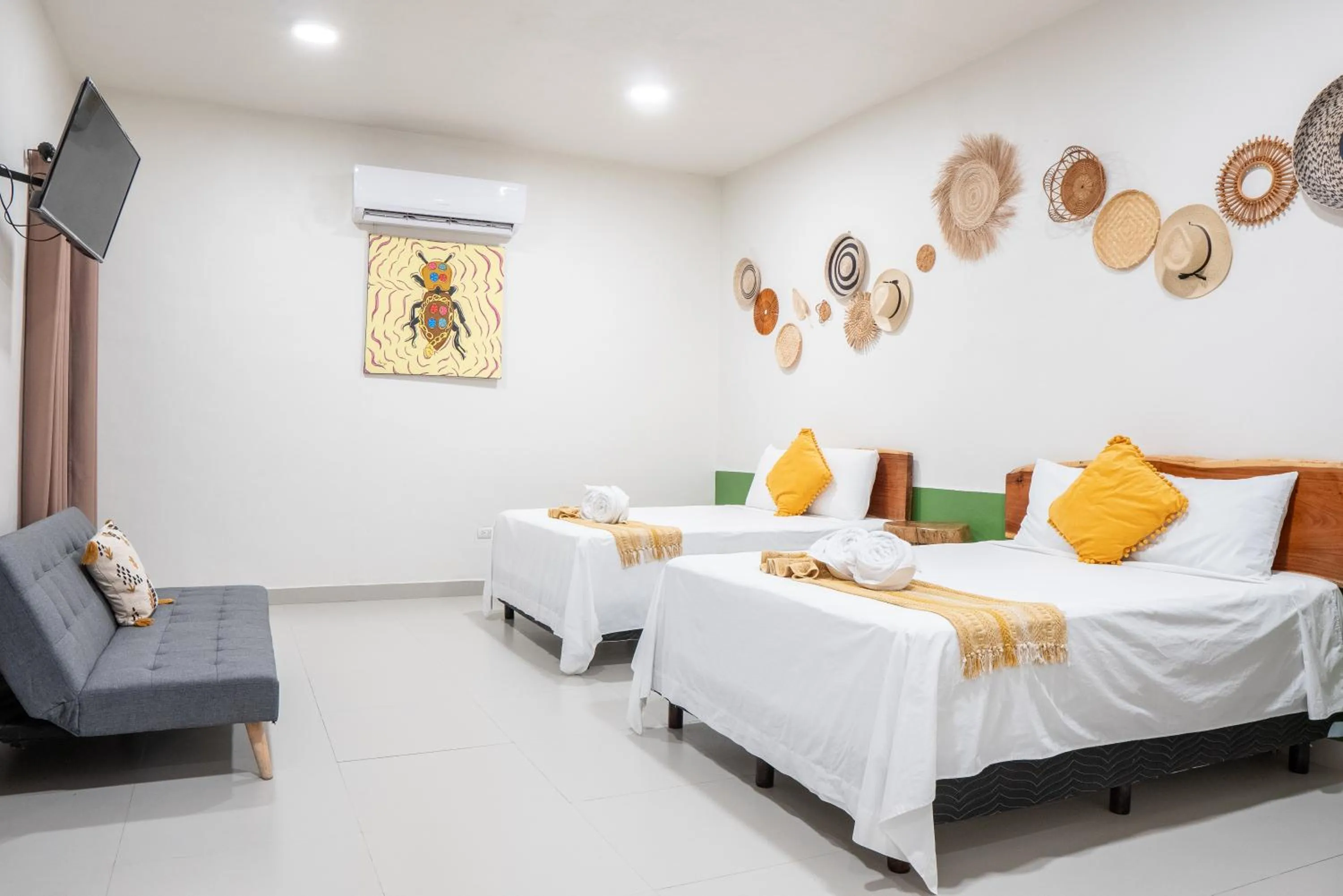 Economy Quadruple Room in Hotel Makech