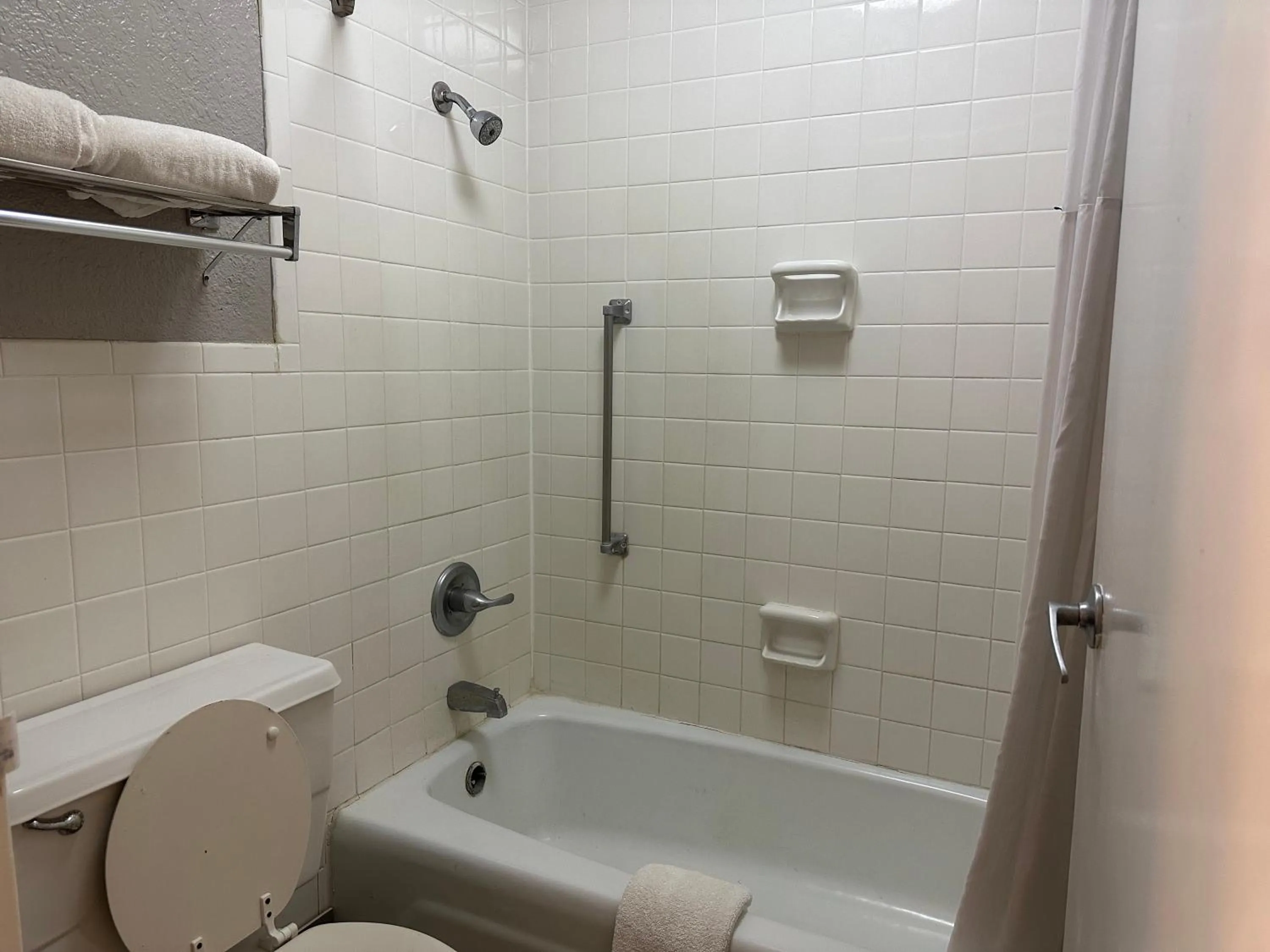 Deluxe King Room - Non-Smoking in Motel 6 Forrest City AR