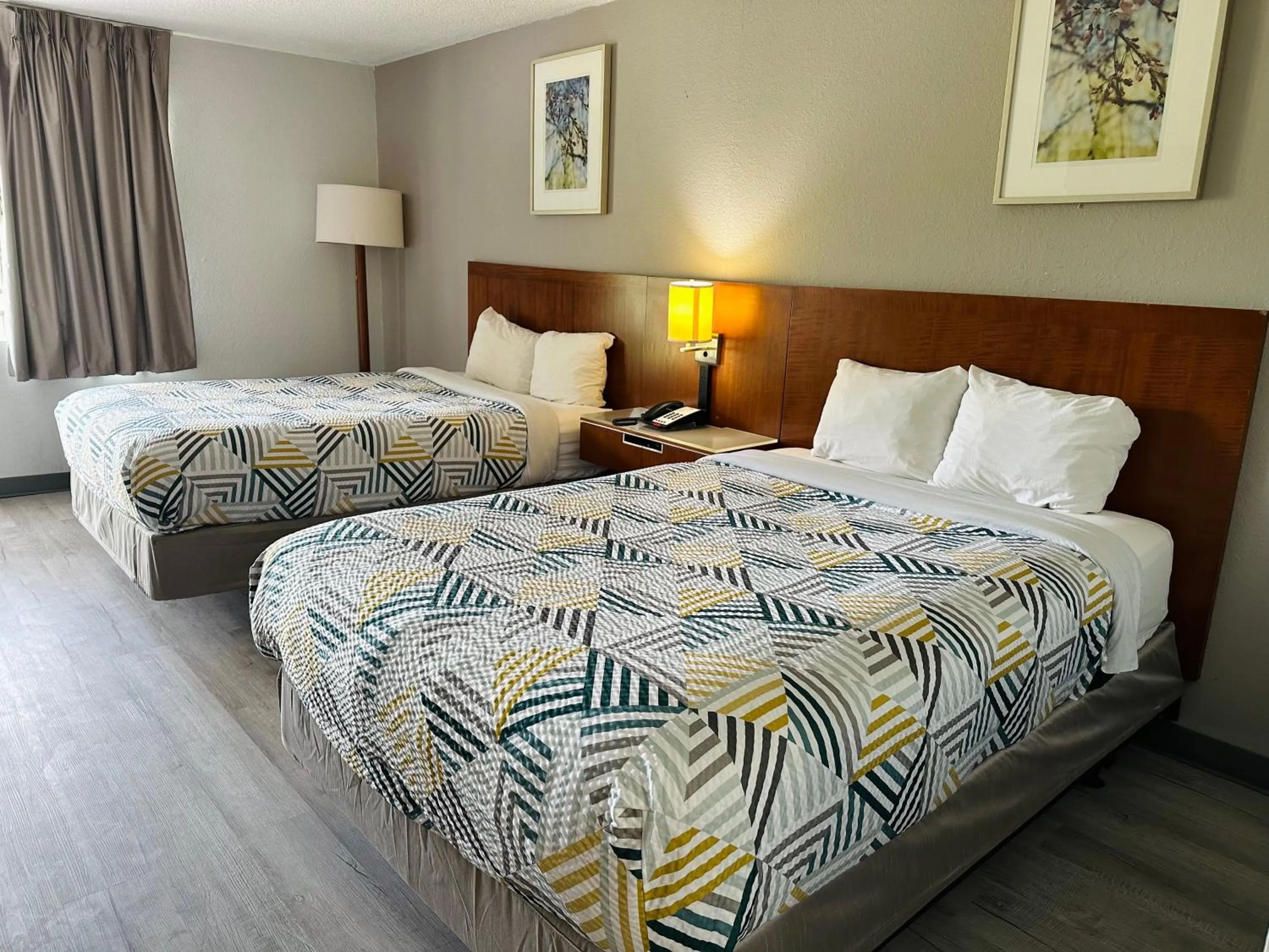 Queen Room with Two Queen Beds - Non-Smoking in Motel 6 Forrest City AR