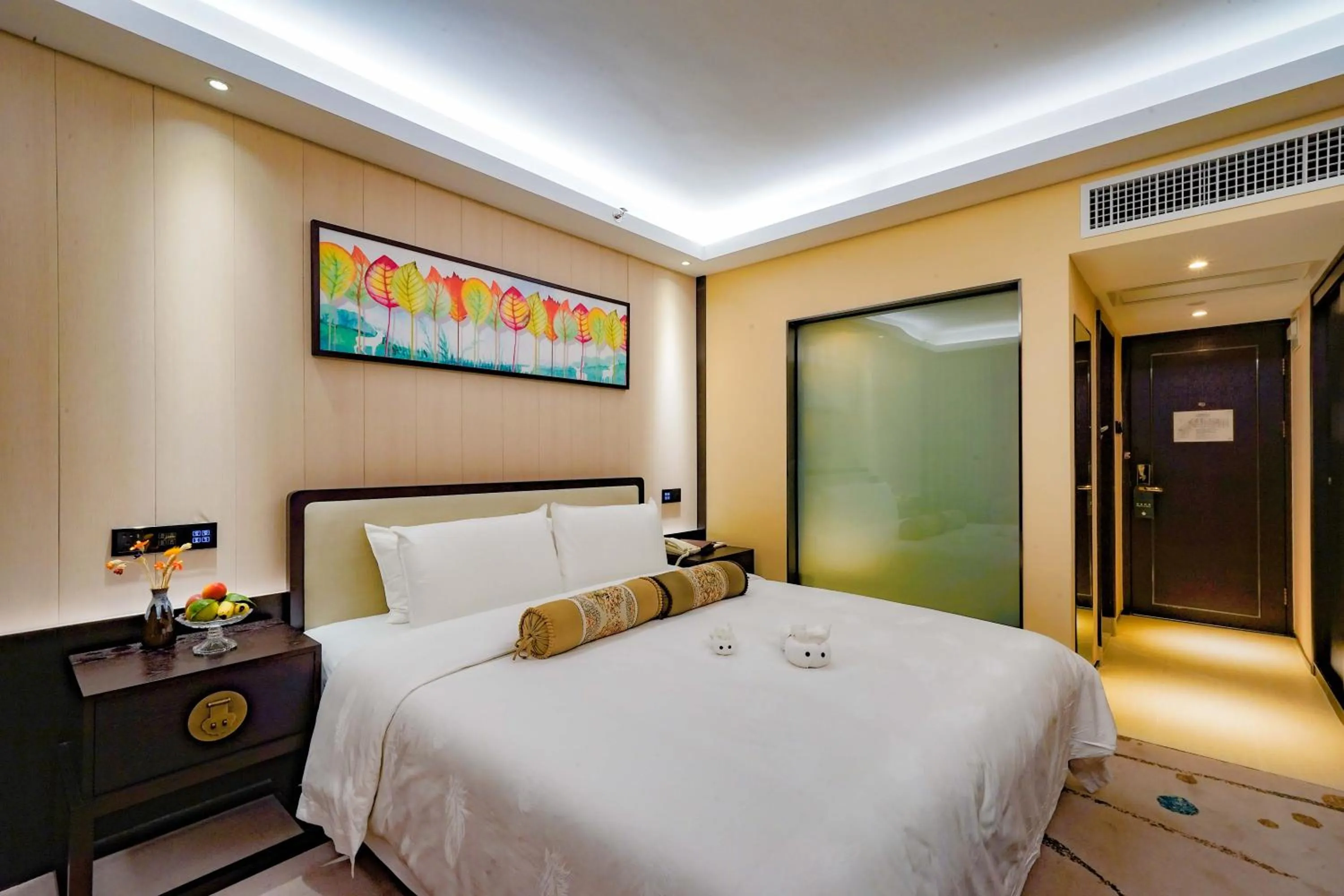 Superior Queen Room in Guangdong Hotel