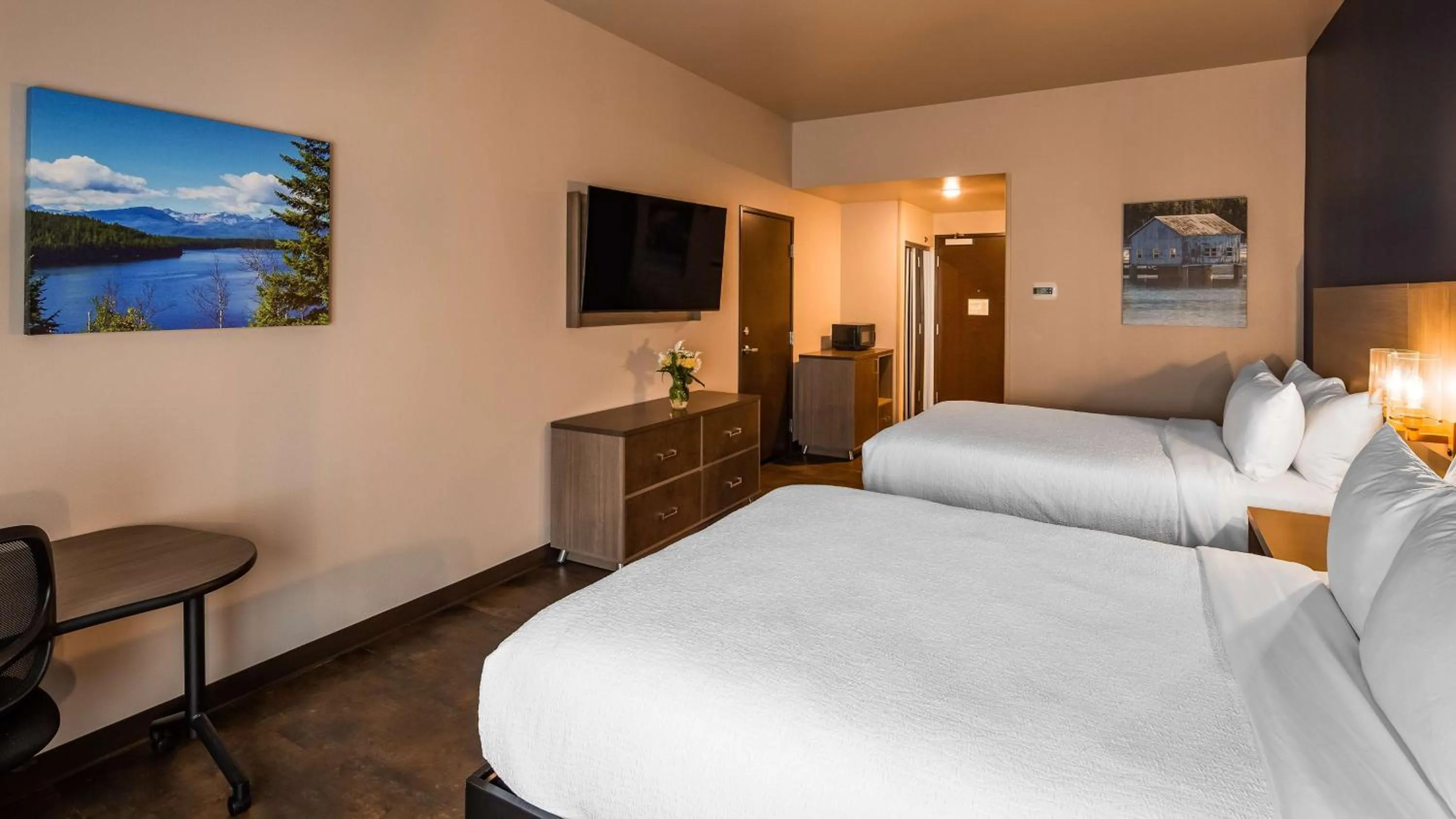 Queen Room with Two Queen Beds and View in The Forge Hotel BW Signature Collection