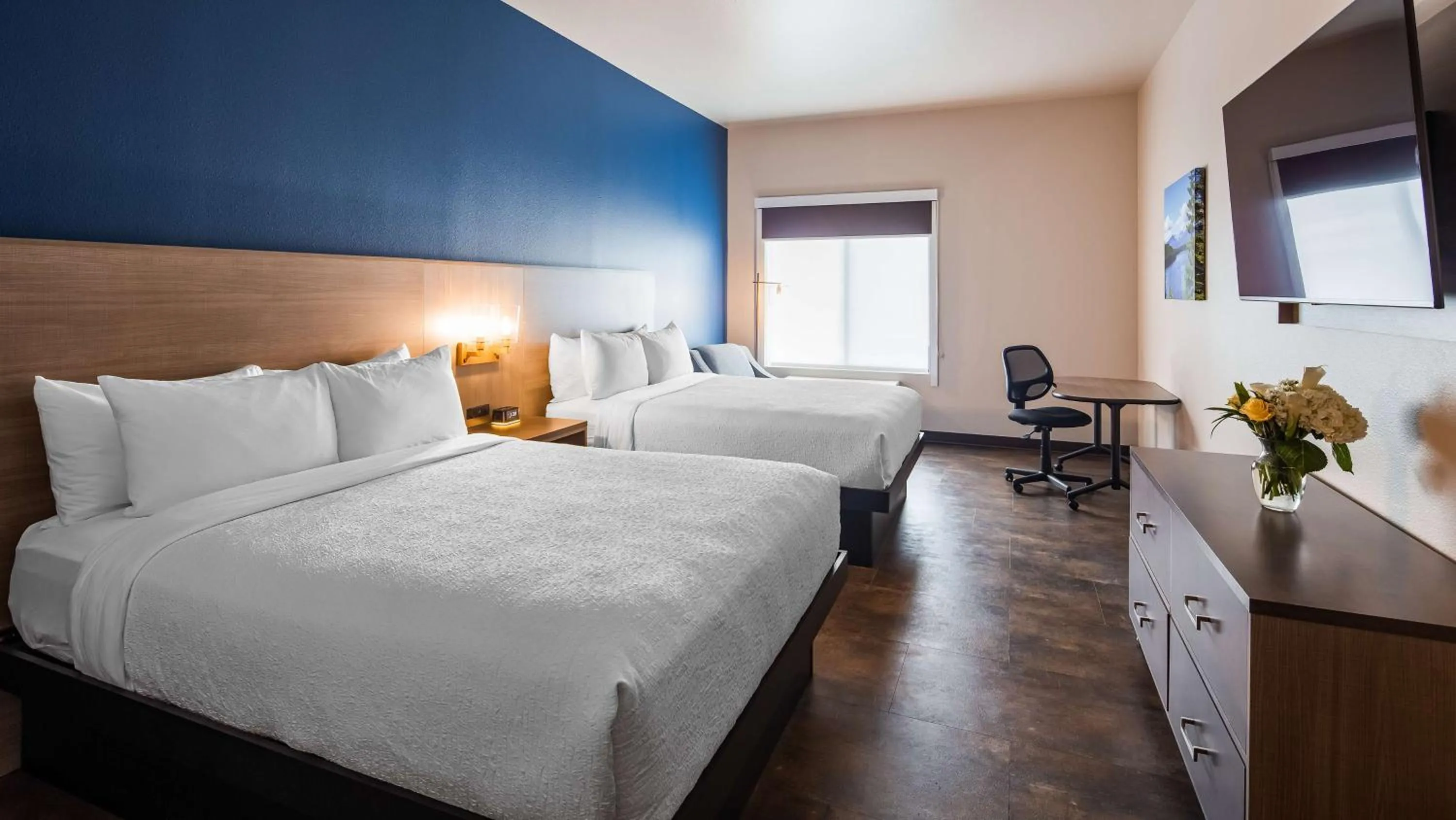 Queen Room with Two Queen Beds in The Forge Hotel BW Signature Collection