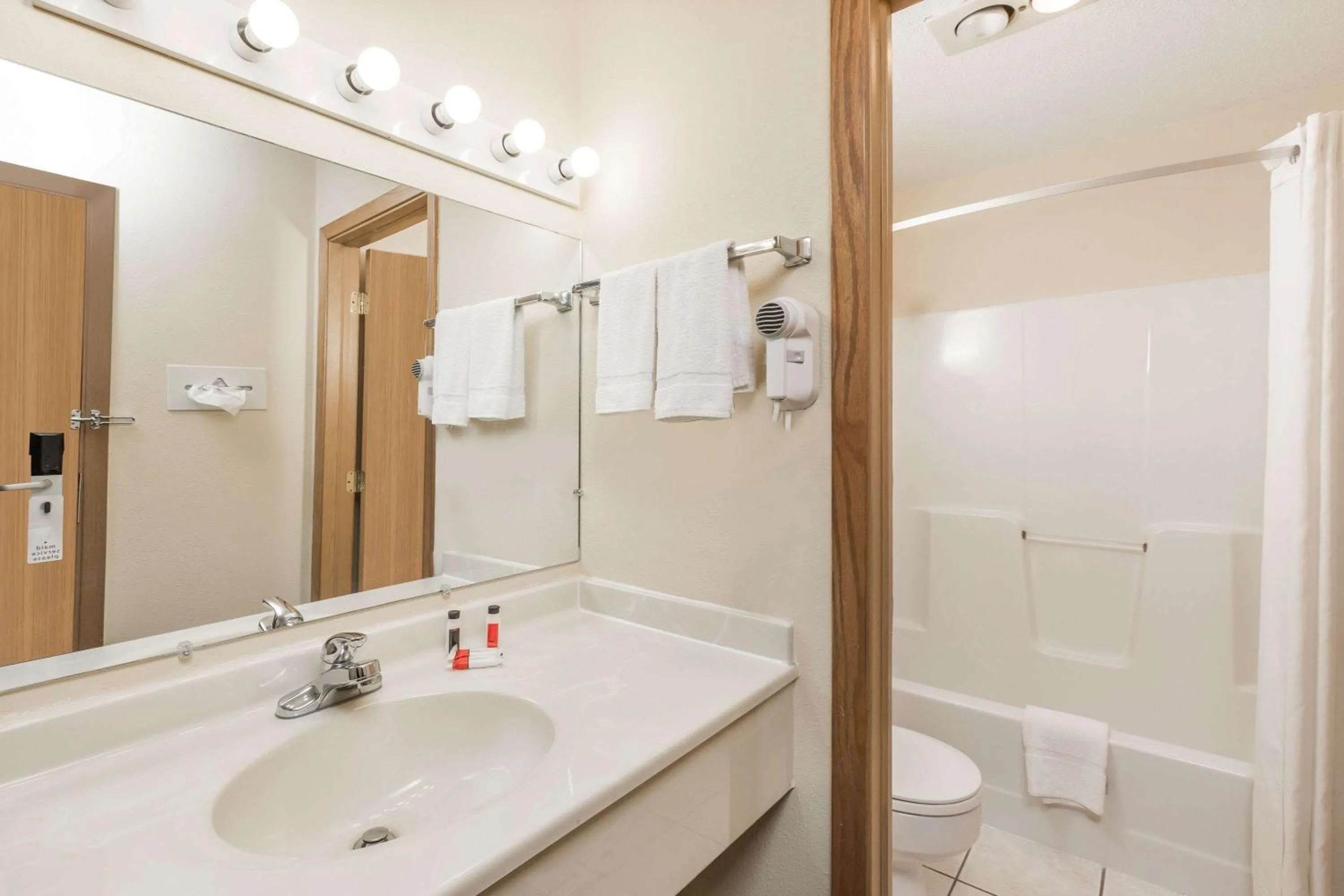 Queen Room with Two Queen Beds - Non-Smoking in Days Inn by Wyndham Atlantic