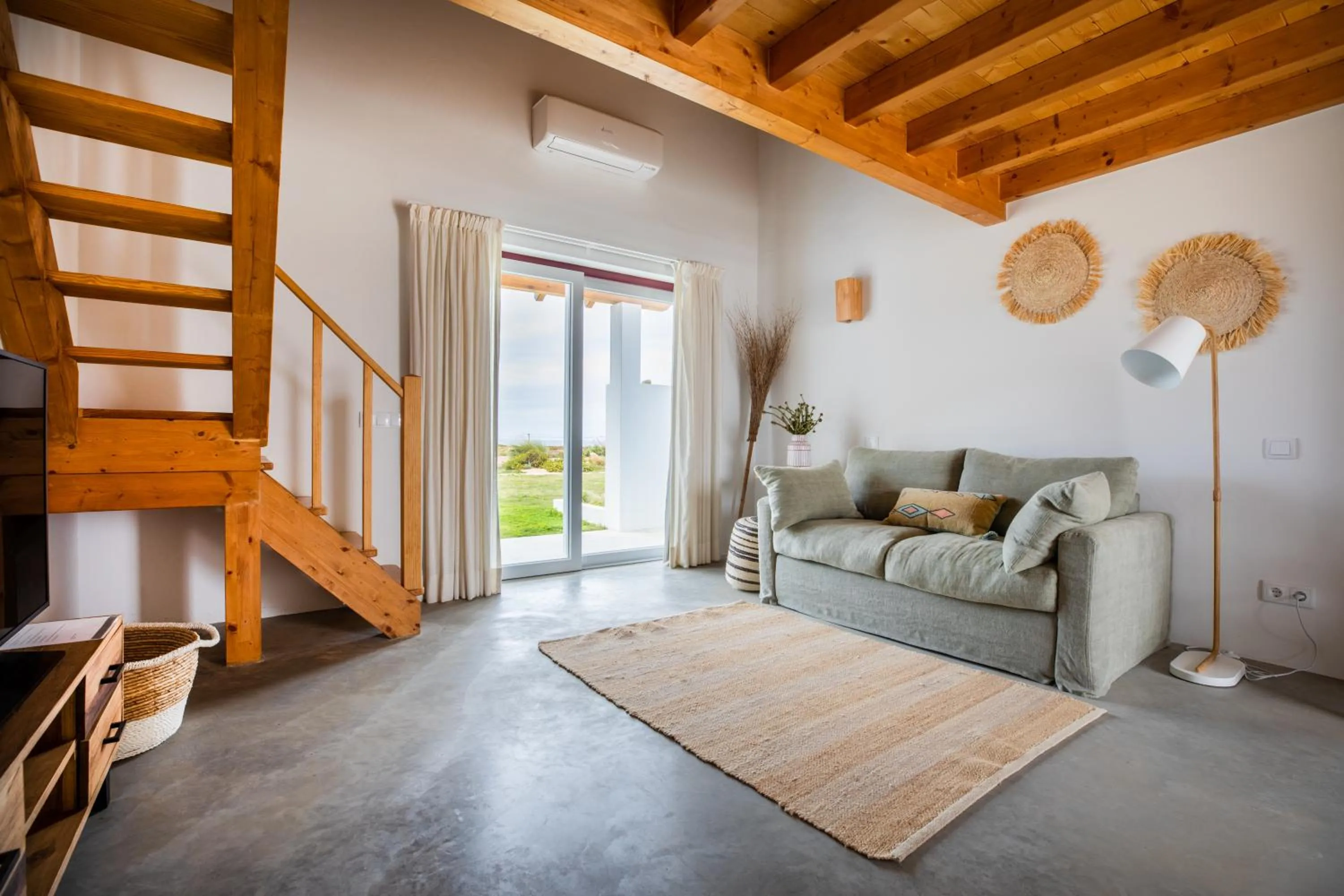 Studio with Mezzanine in Monte da Bemposta