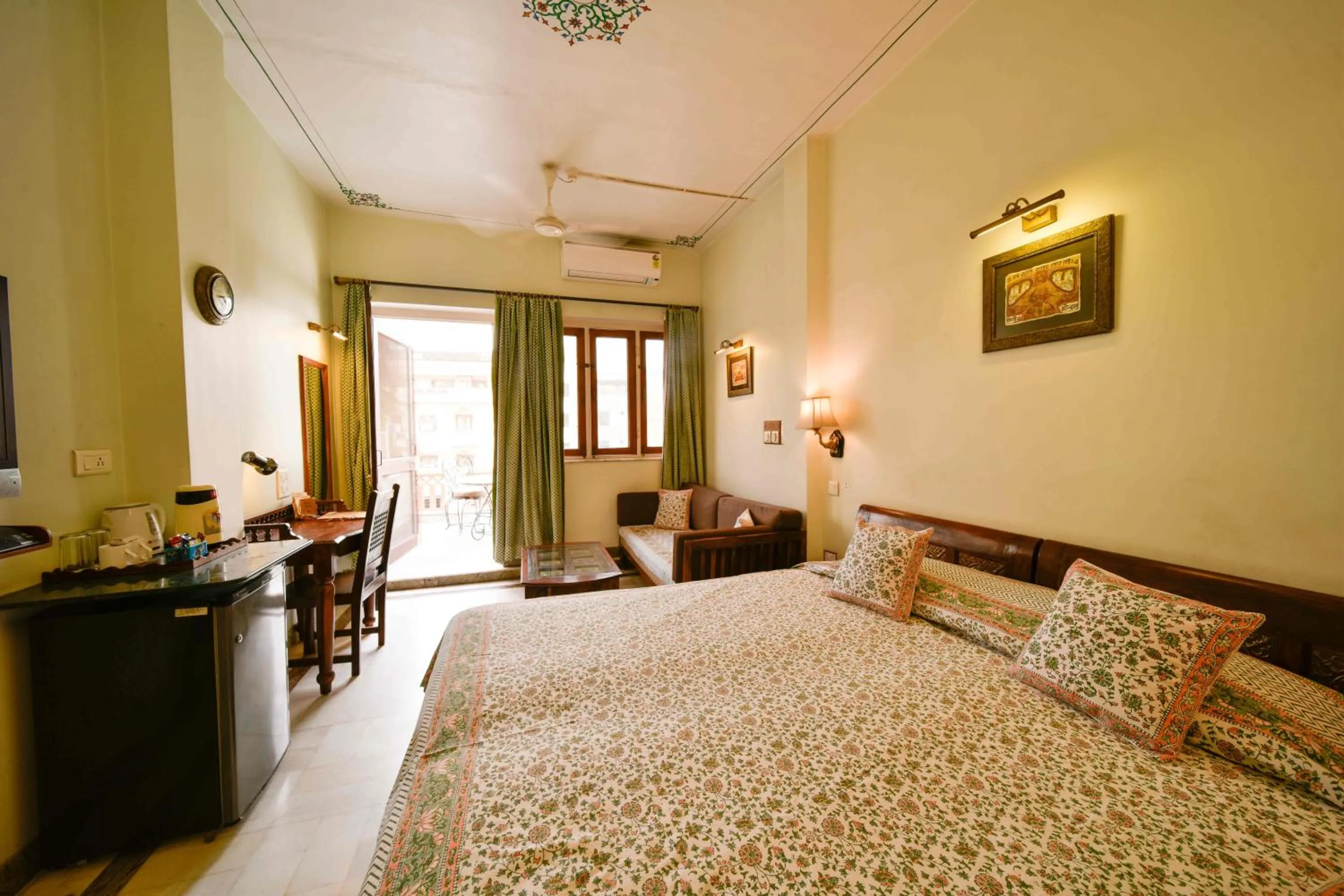 Deluxe Double or Twin Room - single occupancy in Hotel Arya Niwas