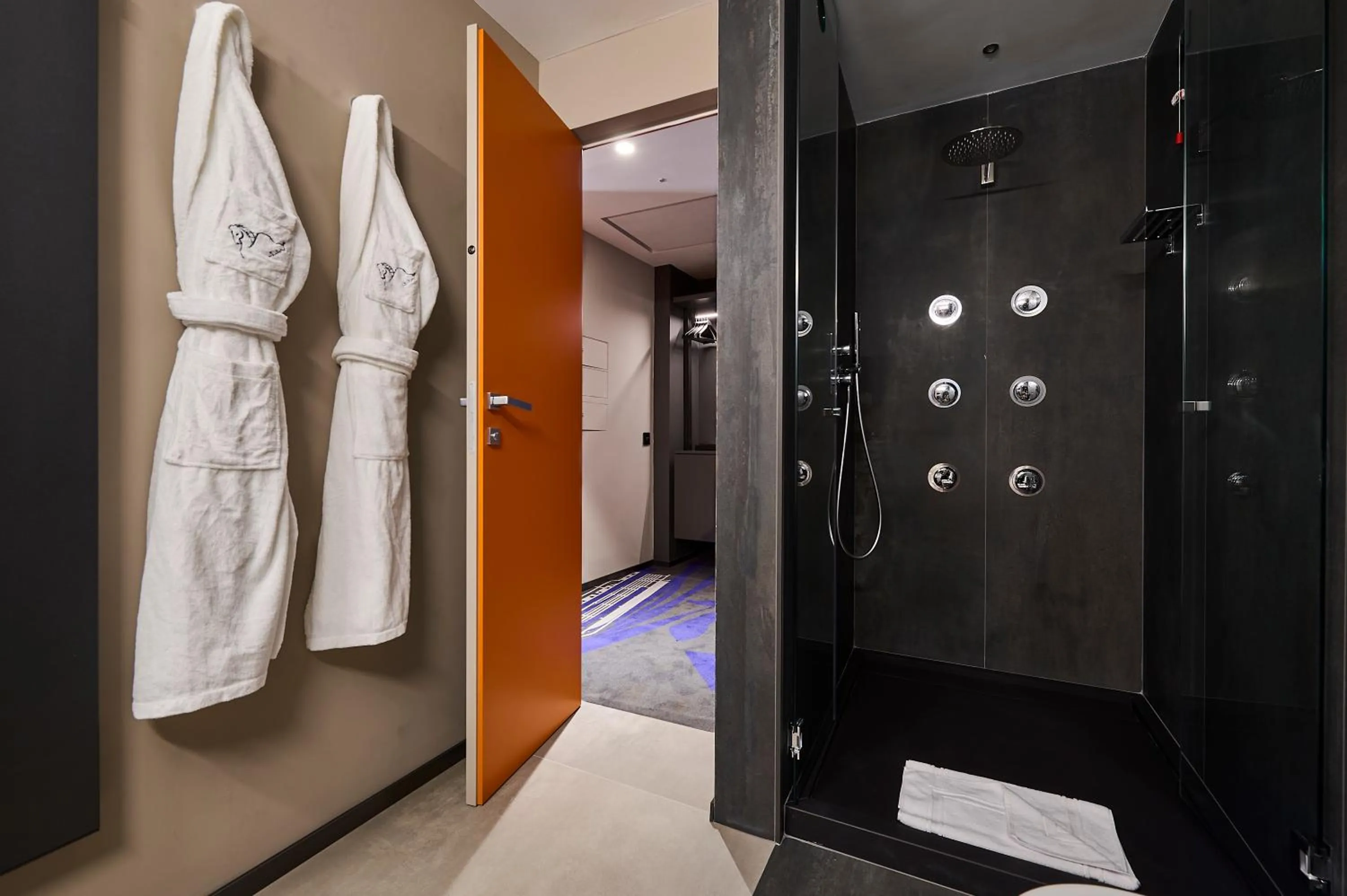 Executive Suite in MyTALE Creative Academy Hotel