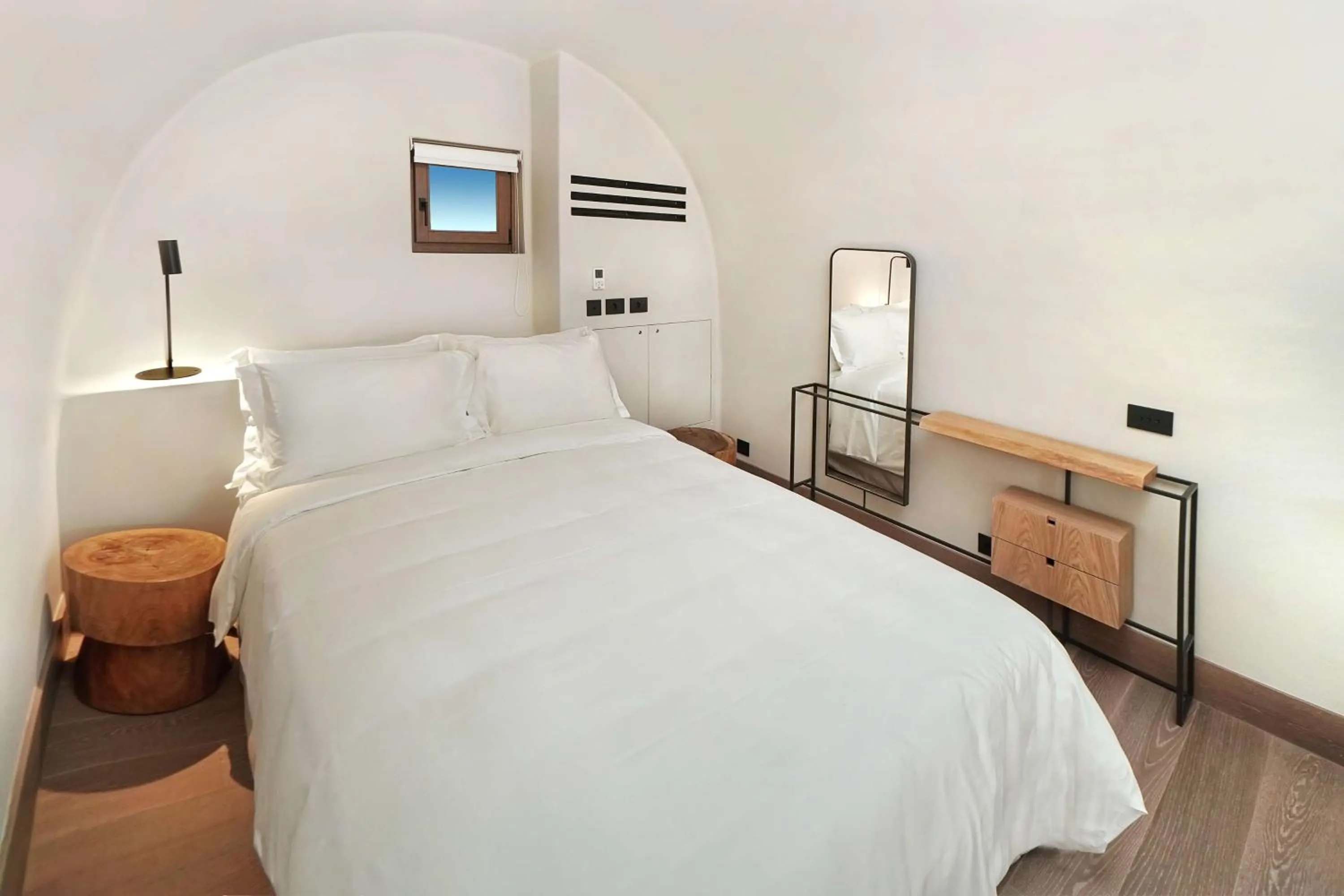 Junior Suite - Mezzanine in Radisson Blu Zaffron Resort, Santorini