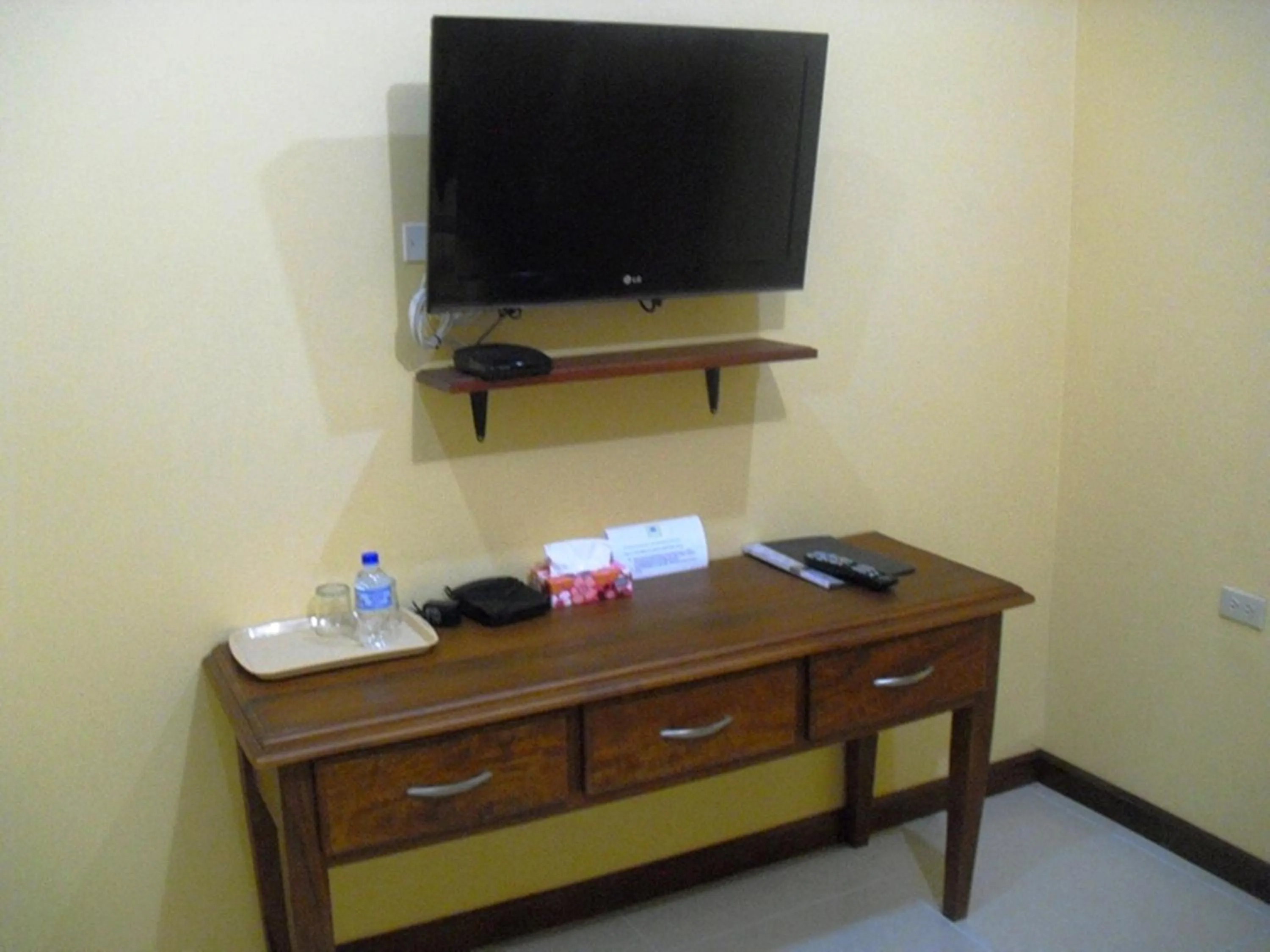 Single Room - single occupancy in Piarco Village Suites