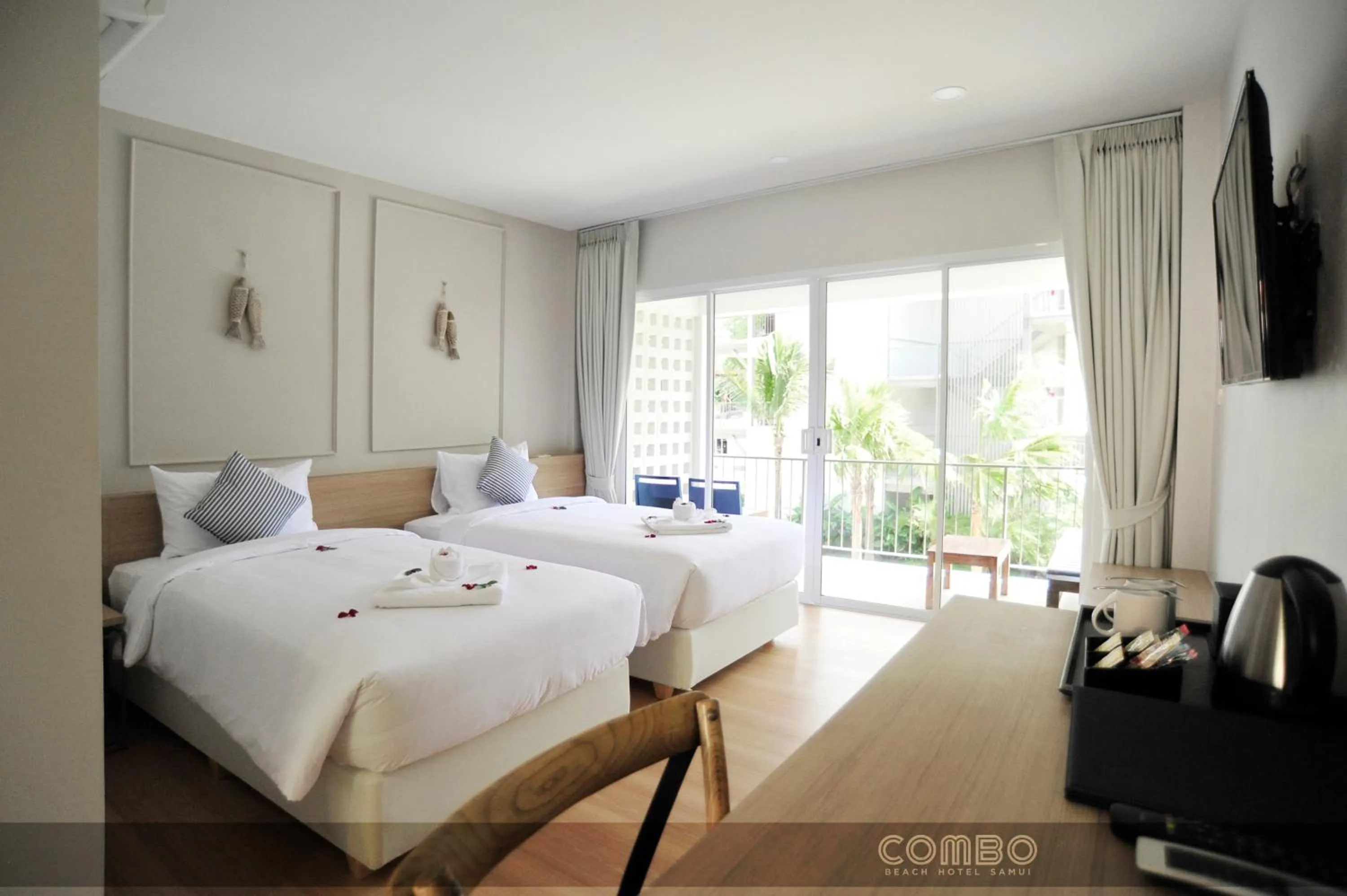 Grand Deluxe Twin Room in Combo Beach Hotel Samui