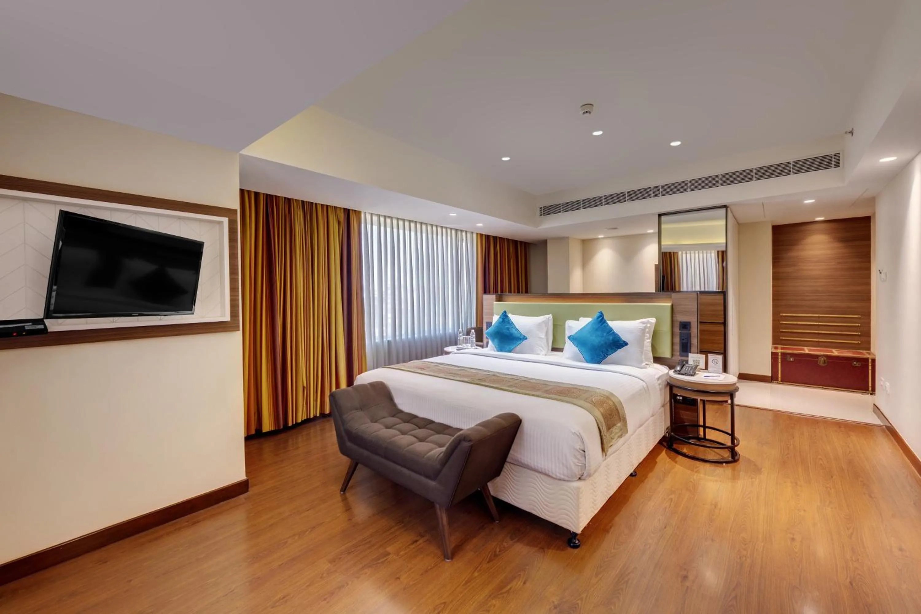 Superior Double Room - single occupancy in Amarpreet, Chhatrapati Sambhajinagar - AM Hotel Kollection