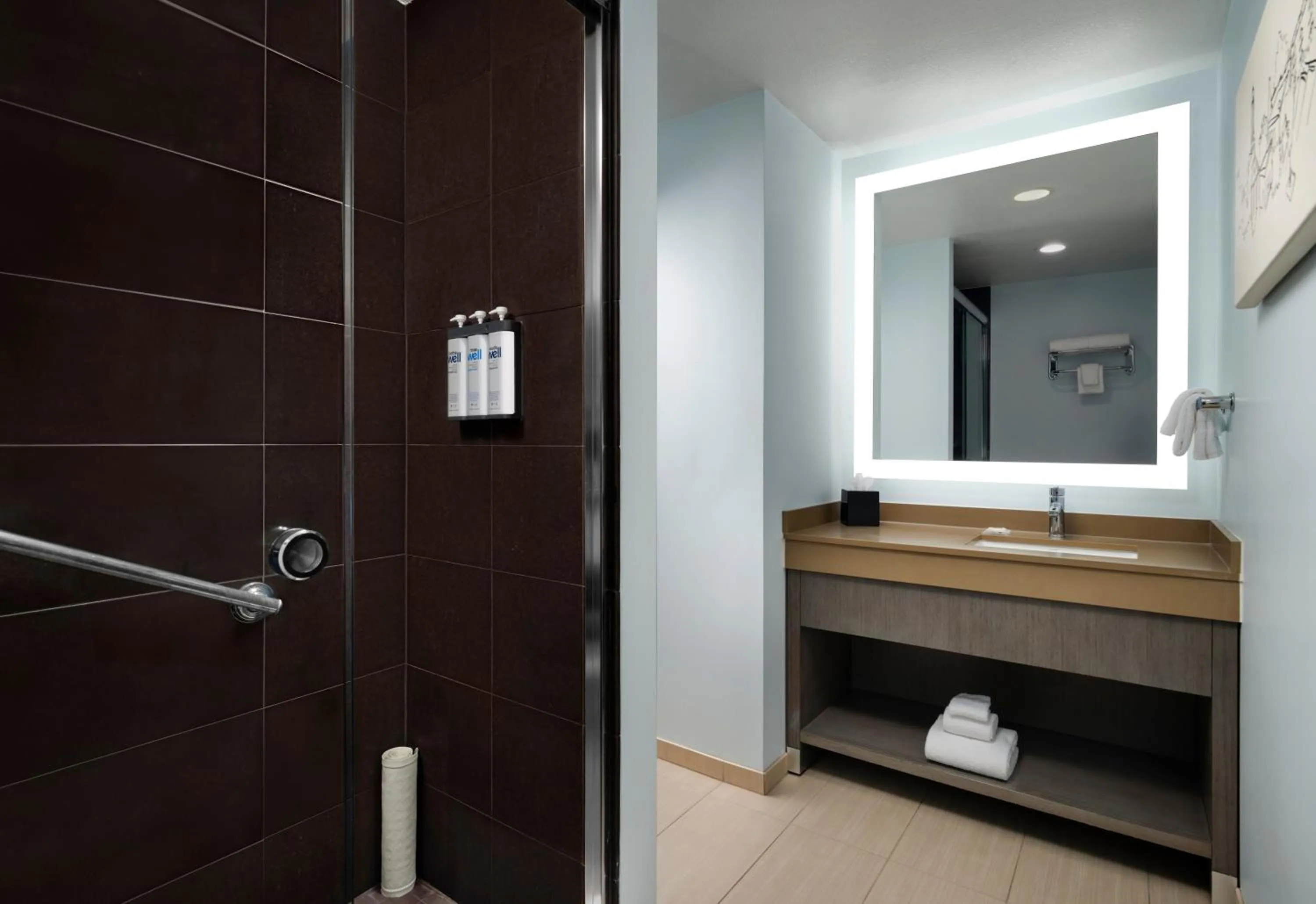 Queen Room with Two Queen Beds in Hyatt House San Diego Sorrento Mesa