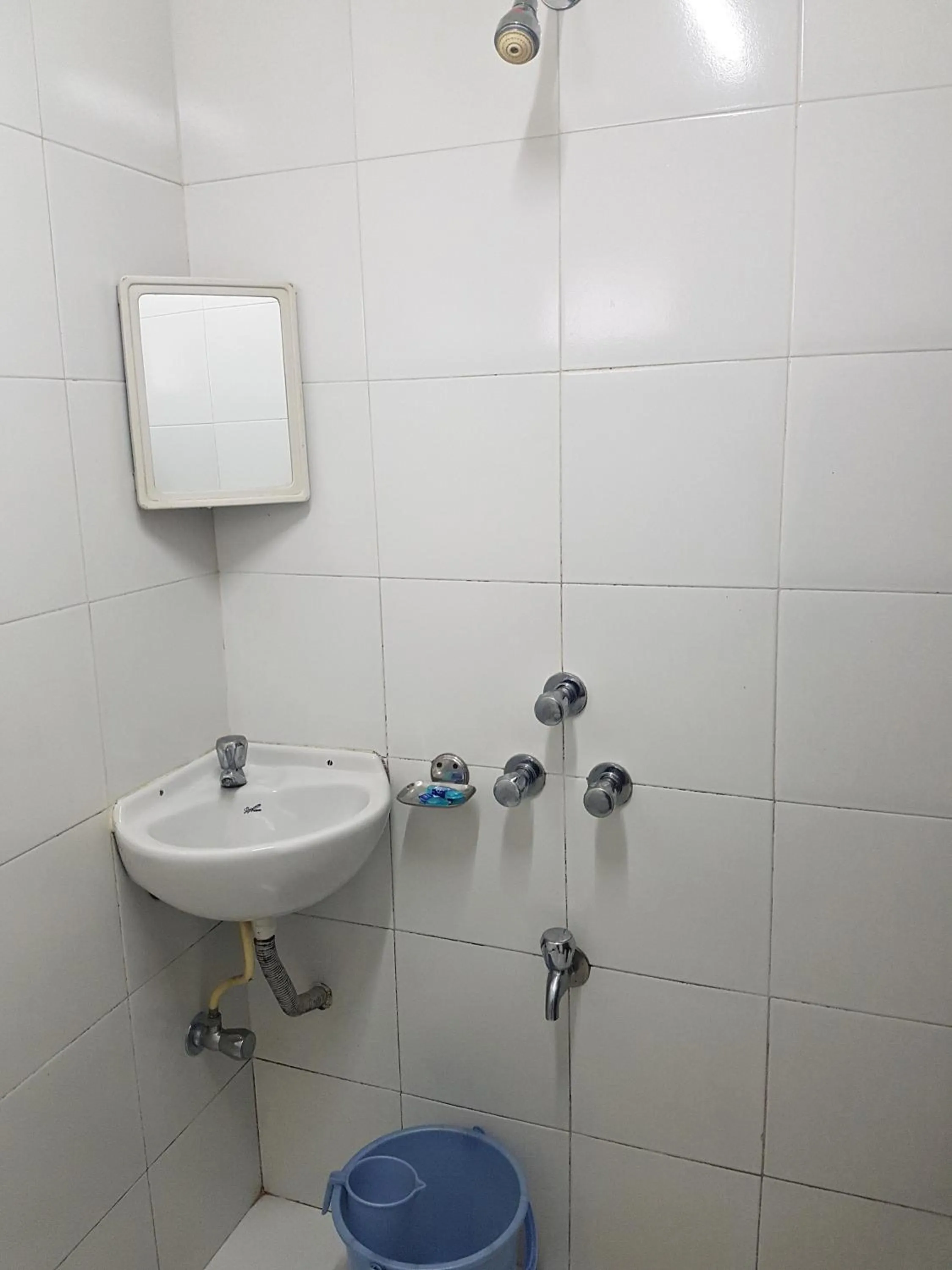 Single Room - single occupancy in Hotel Kumkum