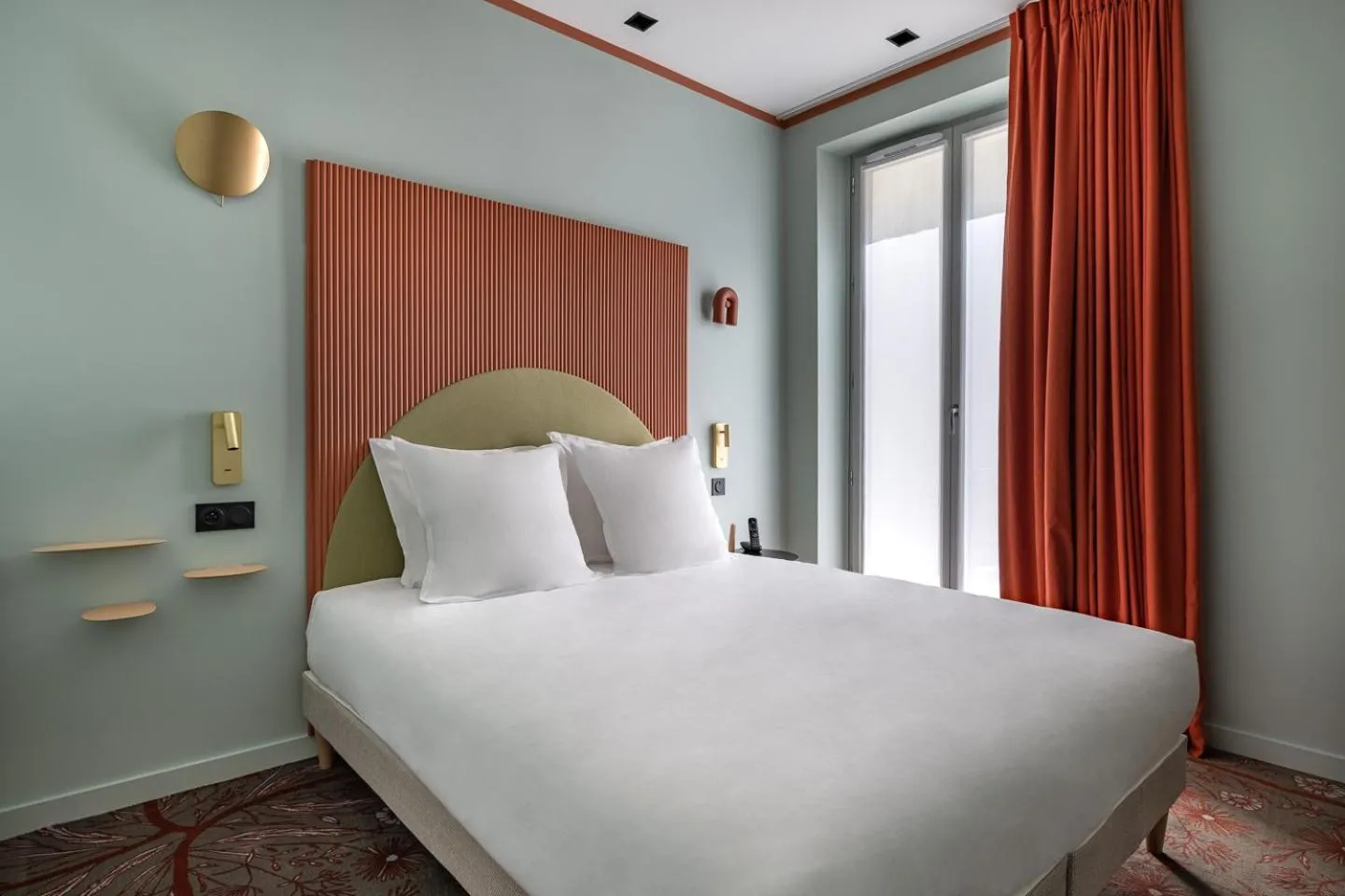 Single Room in O.Lysée Hotel