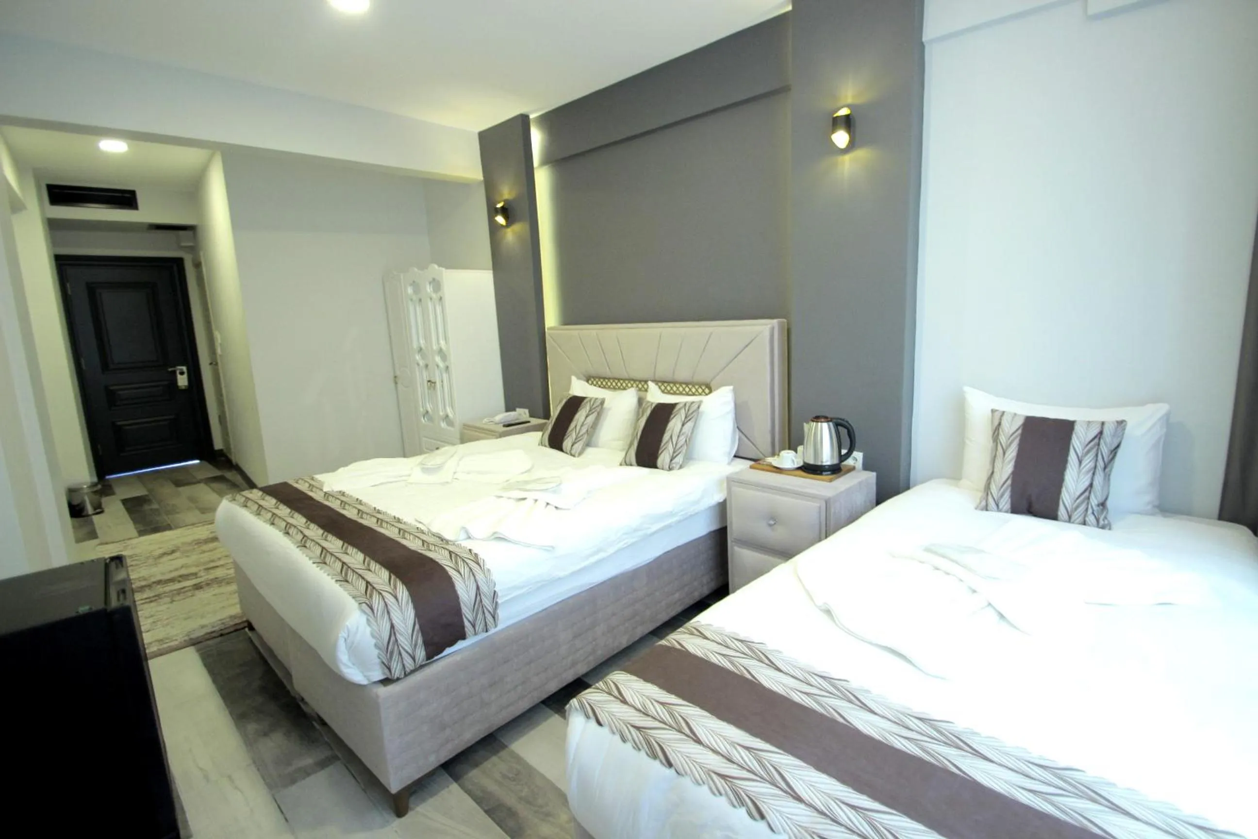Deluxe Twin Room in Guler Palas Hotel