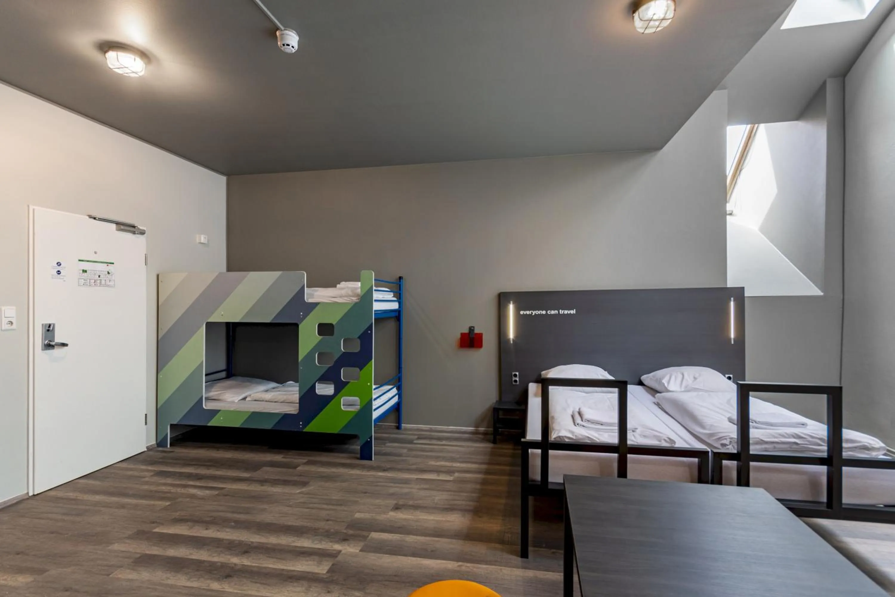 Quadruple Room in a&o Leipzig Hauptbahnhof