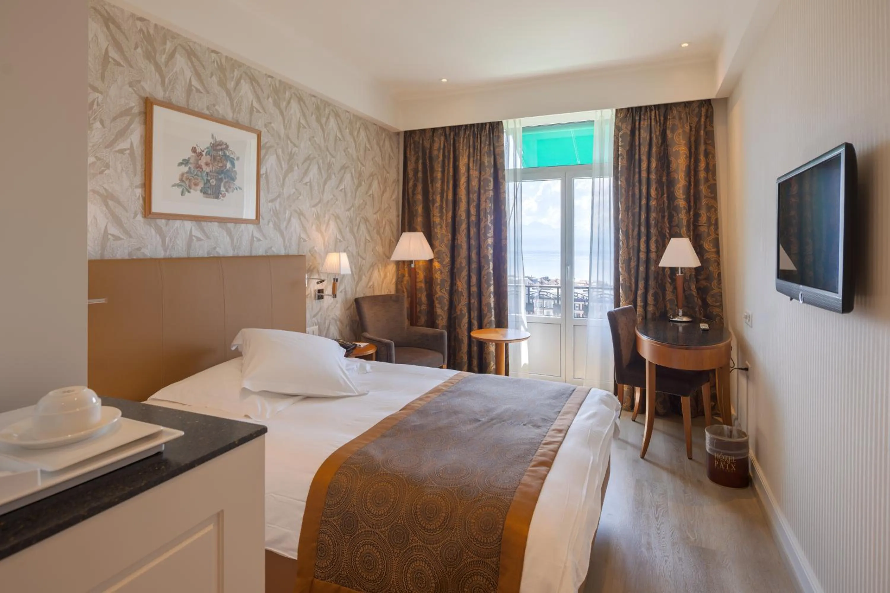 Single Room with Lake View in Hôtel de la Paix Lausanne