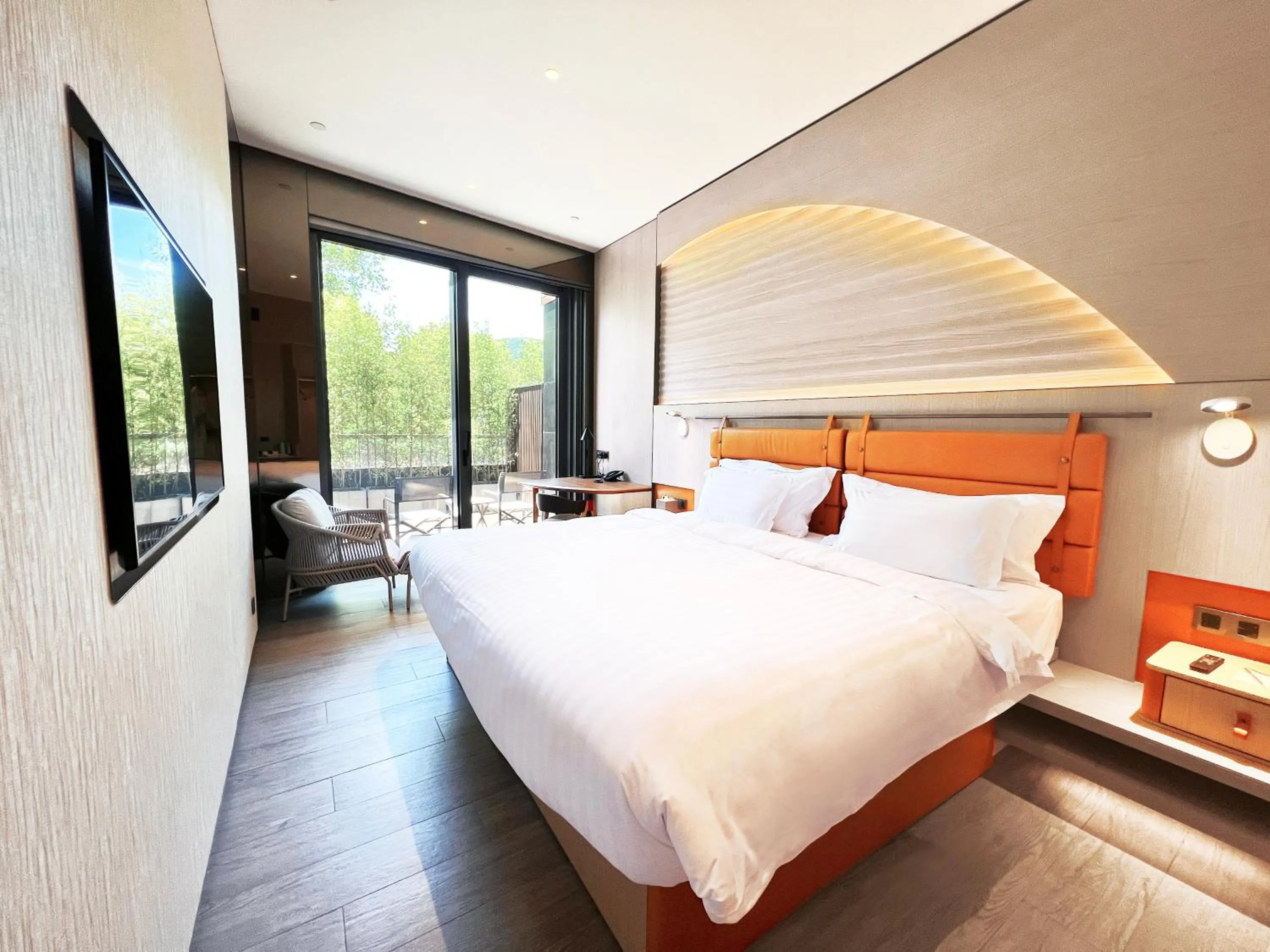 Premium King Room with Balcony in WM Hotel Hong Kong, Vignette Collection