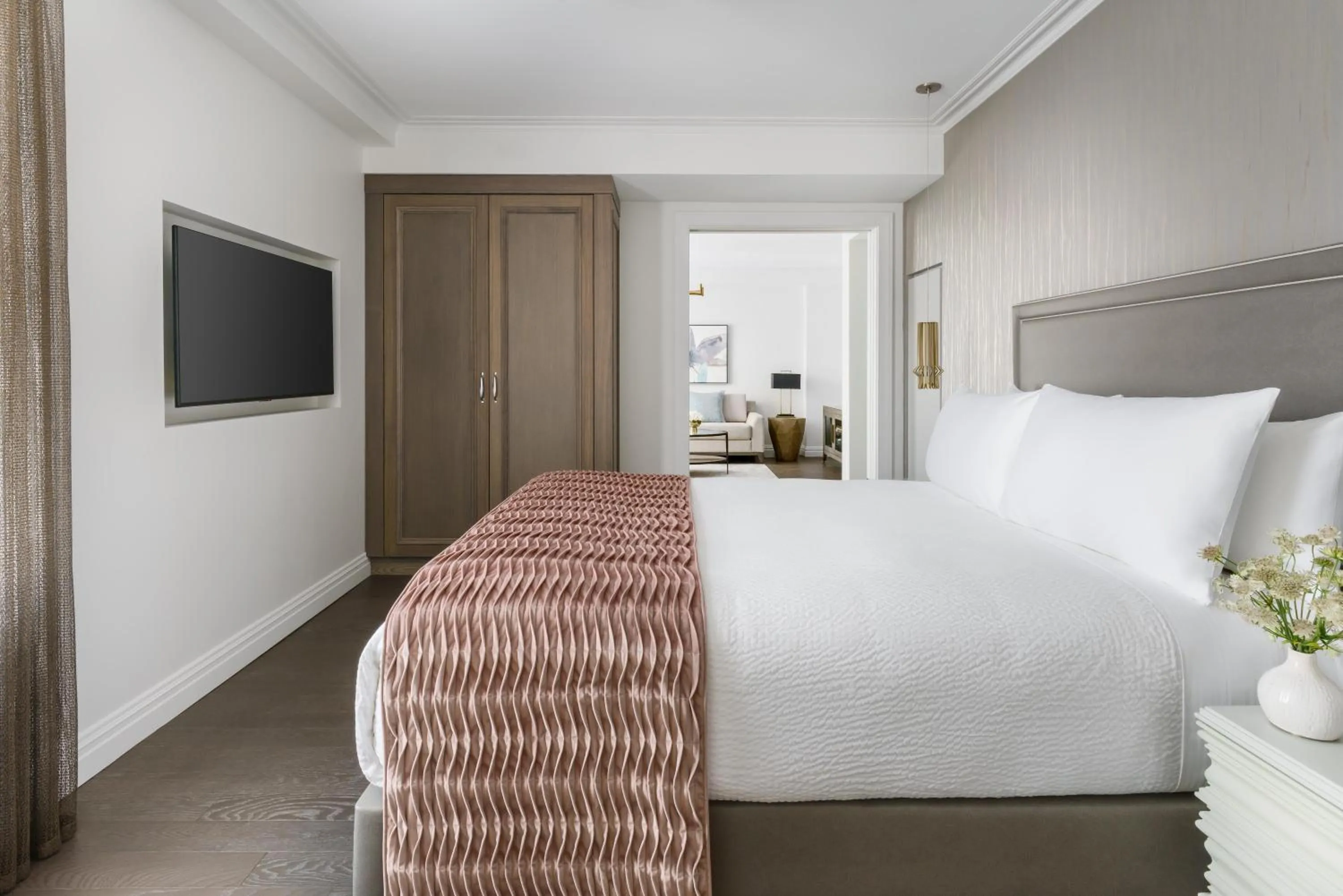 One Bedroom Queen Suite in The Wallace Hotel