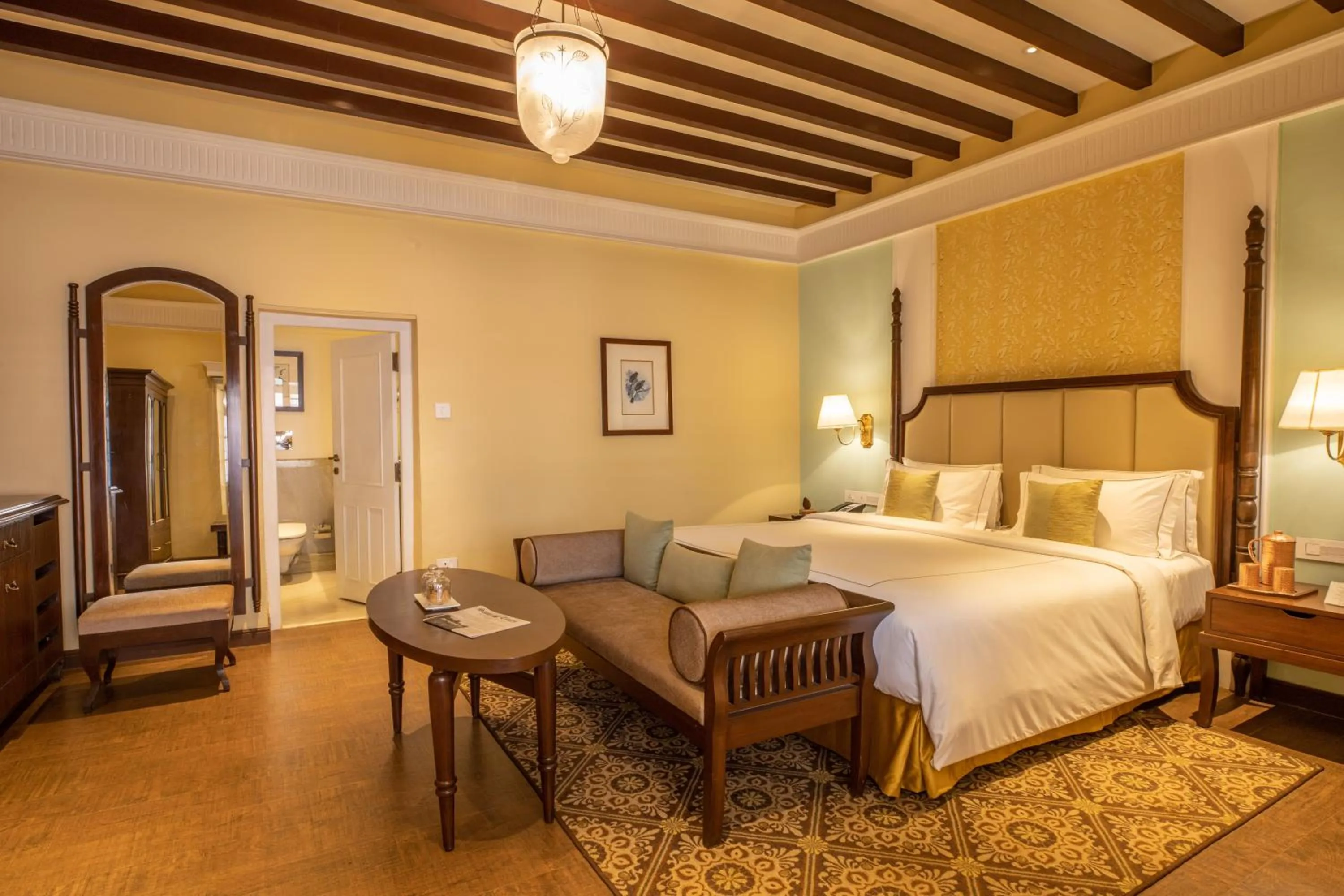 Deluxe Room Garden View Double Bed in Savoy - IHCL SeleQtions