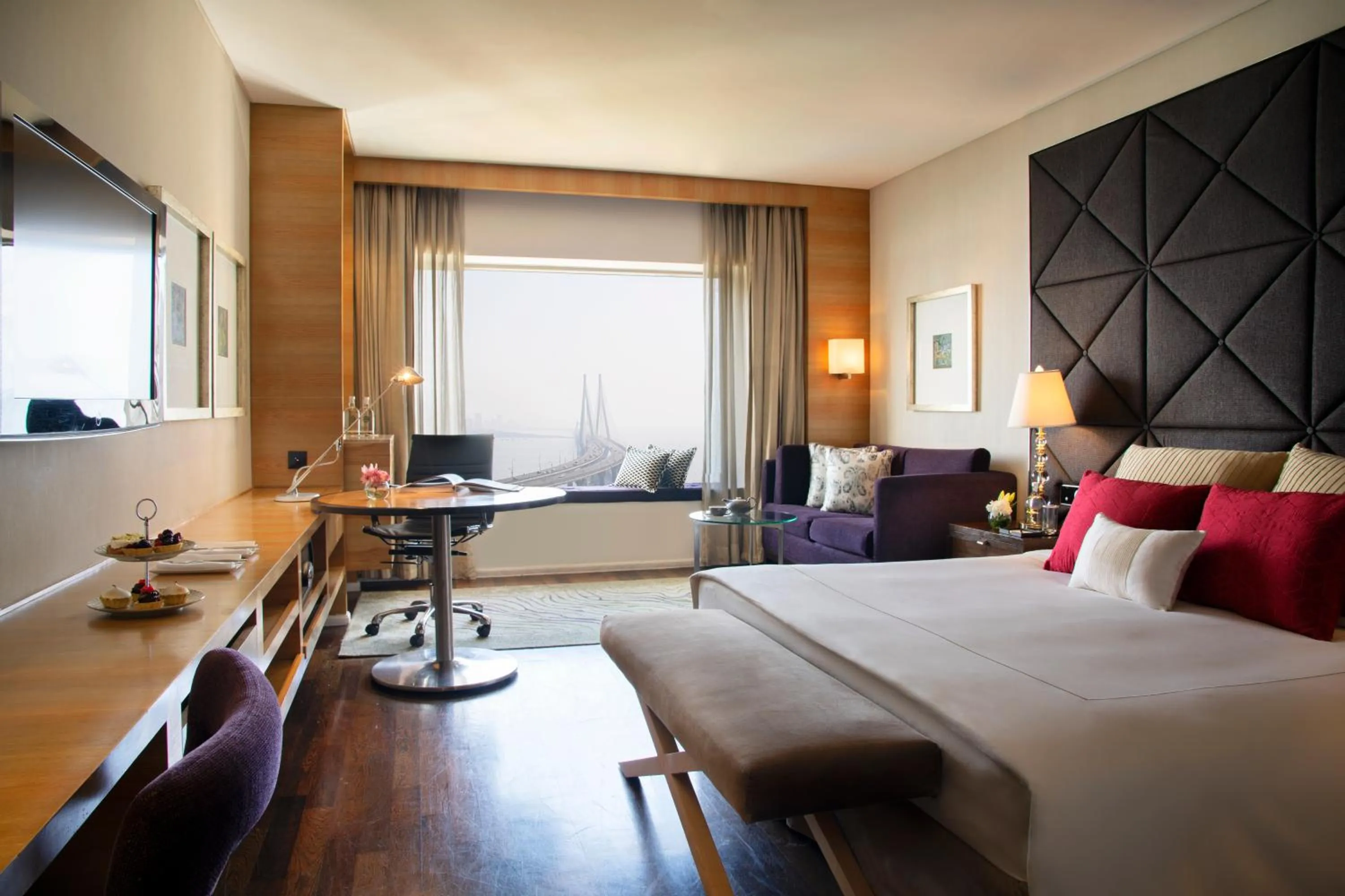 Taj Club Double Room - single occupancy - 1 way airport transfer , Complimentary high-tea , evening cocktails and 24 hrs tea-coffee at the Taj Club lounge ,Butler Service in Taj Lands End