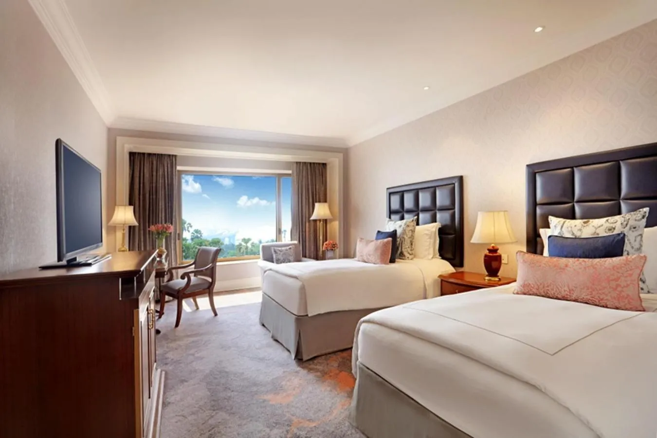 Deluxe Room Twin Bed - single occupancy in Taj Lands End