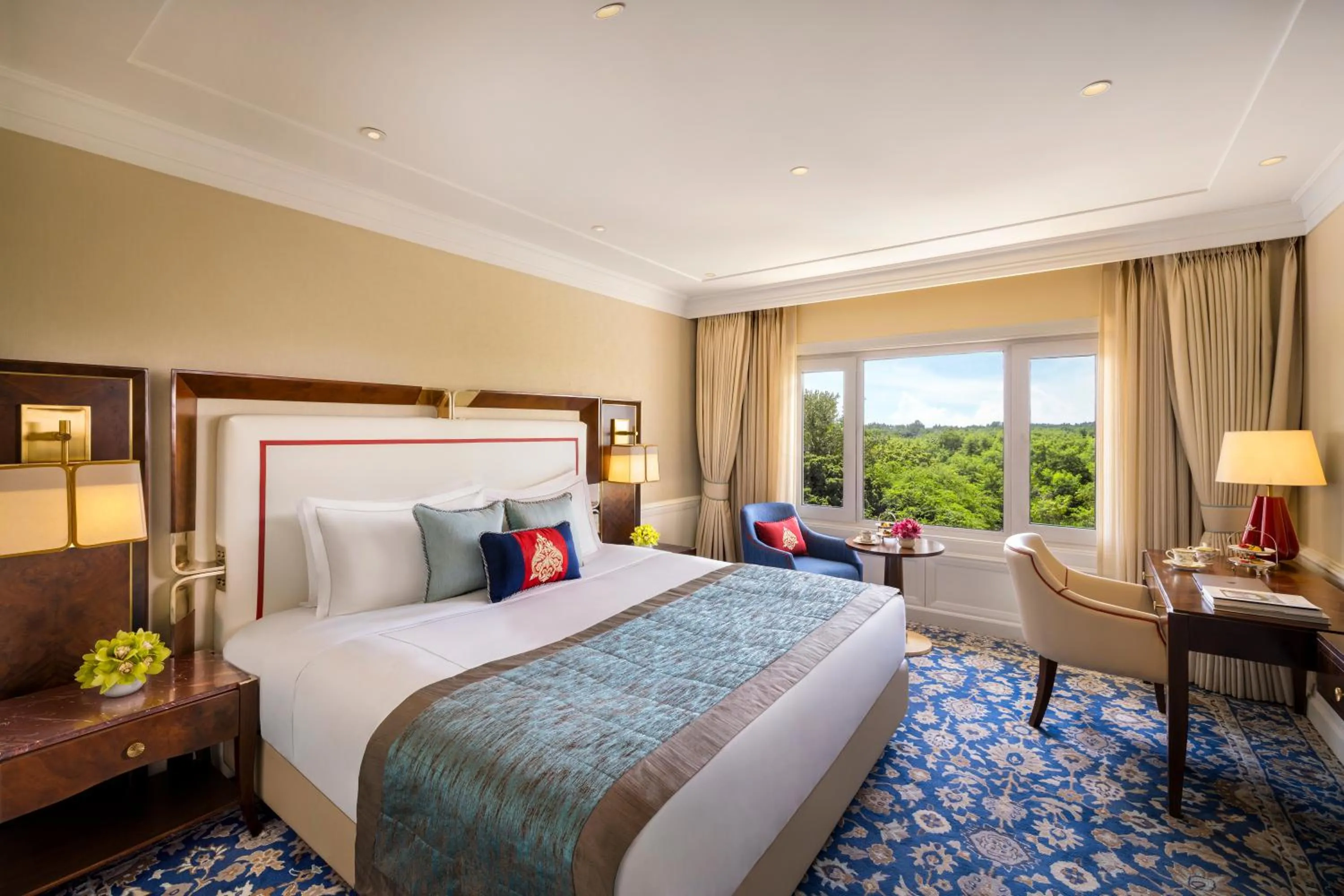 Superior Room King Bed Diplomatic Enclave View - single occupancy in Taj Palace, New Delhi