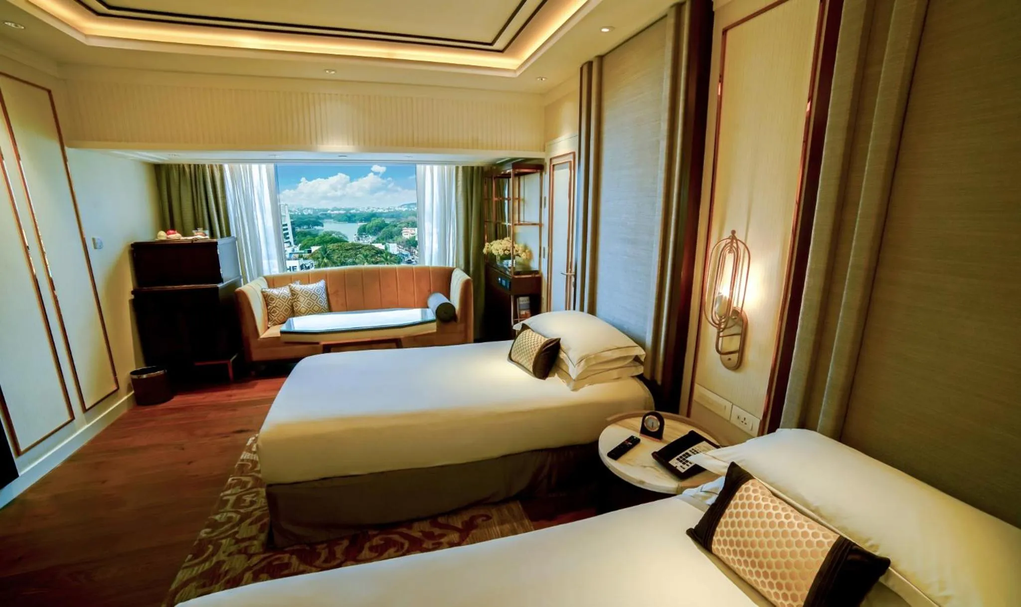 Deluxe Twin Room - single occupancy in Taj MG Road Bengaluru