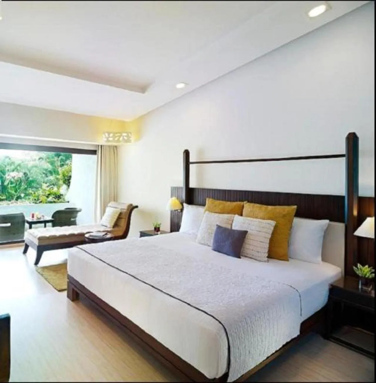 Superior Room Garden View with Queen Bed in Gateway Varkala