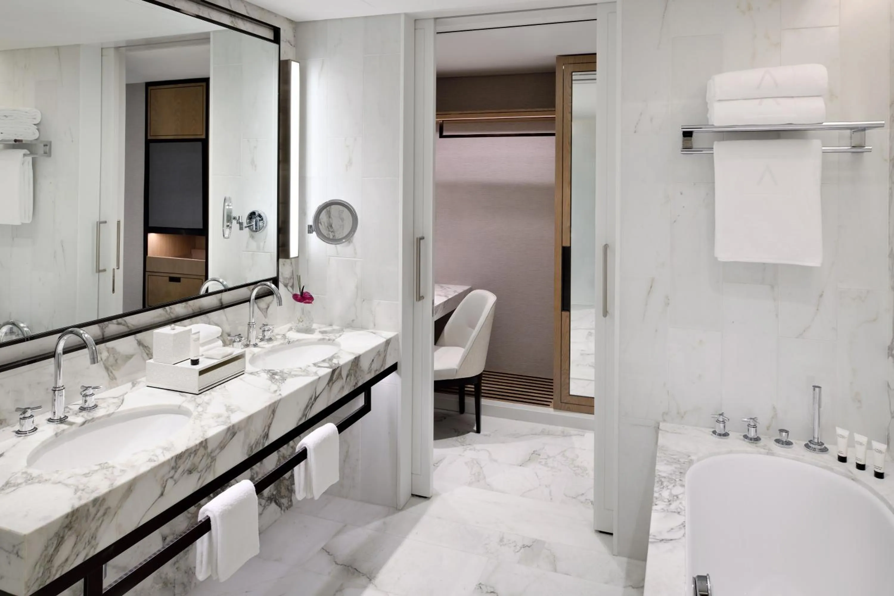 Club Downtown View Room with Lounge Access - single occupancy in Address Downtown