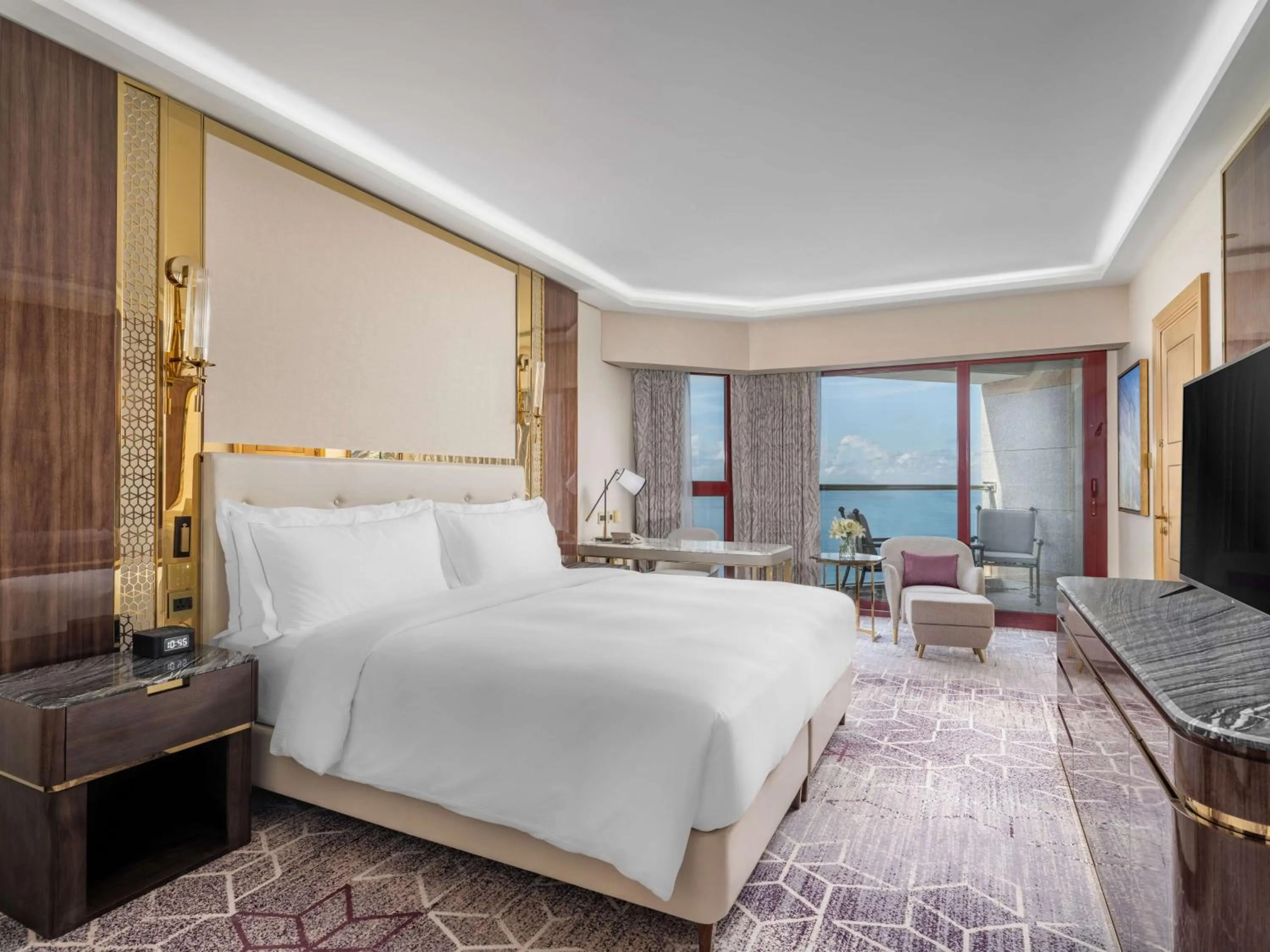 Presidential Suite with Sea View in Jeddah Hilton