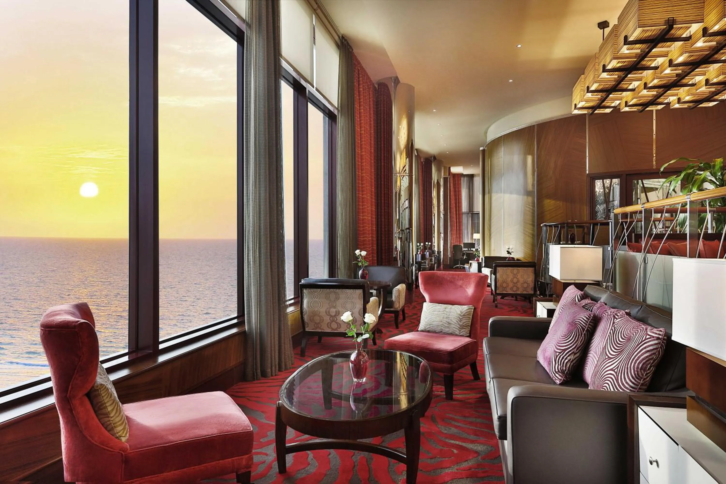 Executive Twin Room with Partial Sea View - Lounge Access in Jeddah Hilton