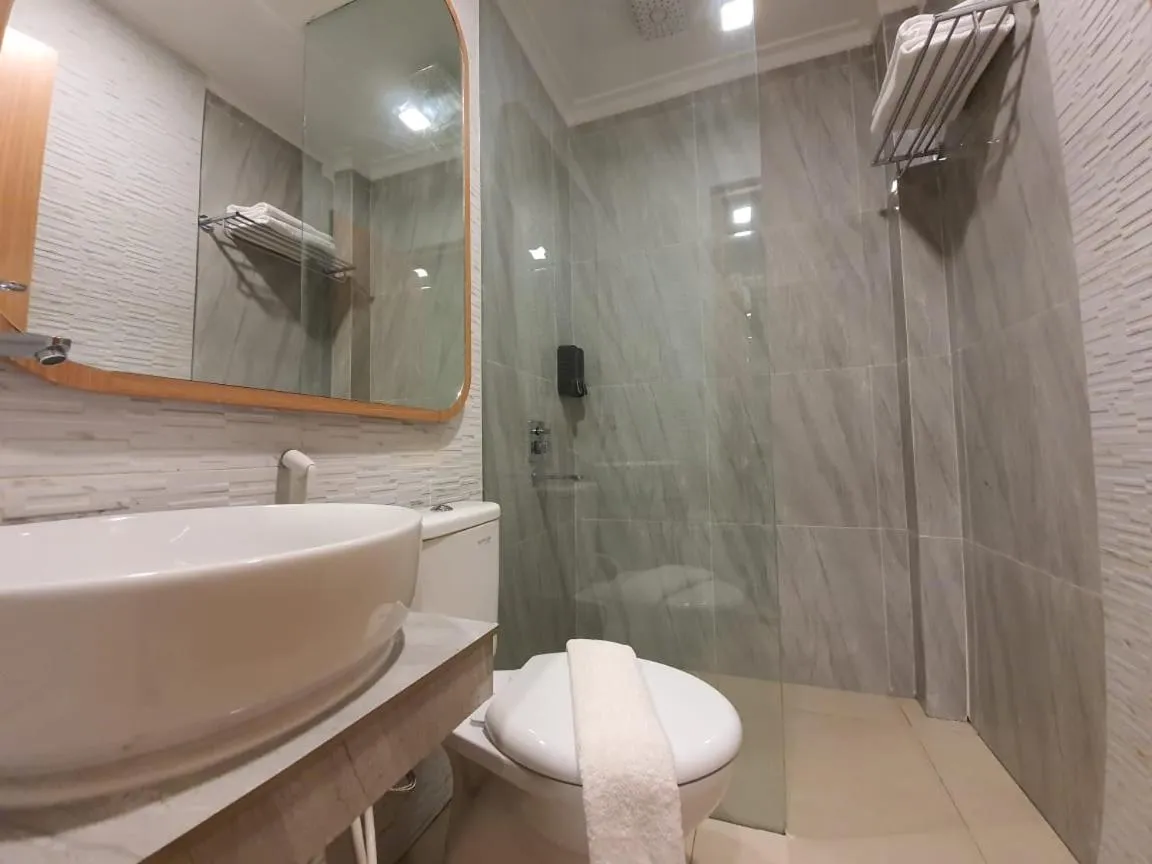 Grand Deluxe Twin Room in Muara Hotel Bukittinggi