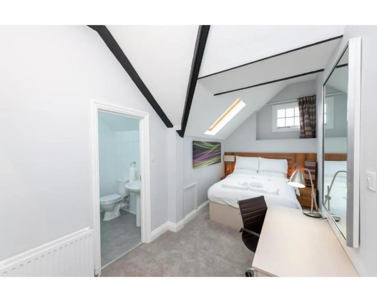 Single Room - single occupancy in Uno Hotel Heathrow Windsor