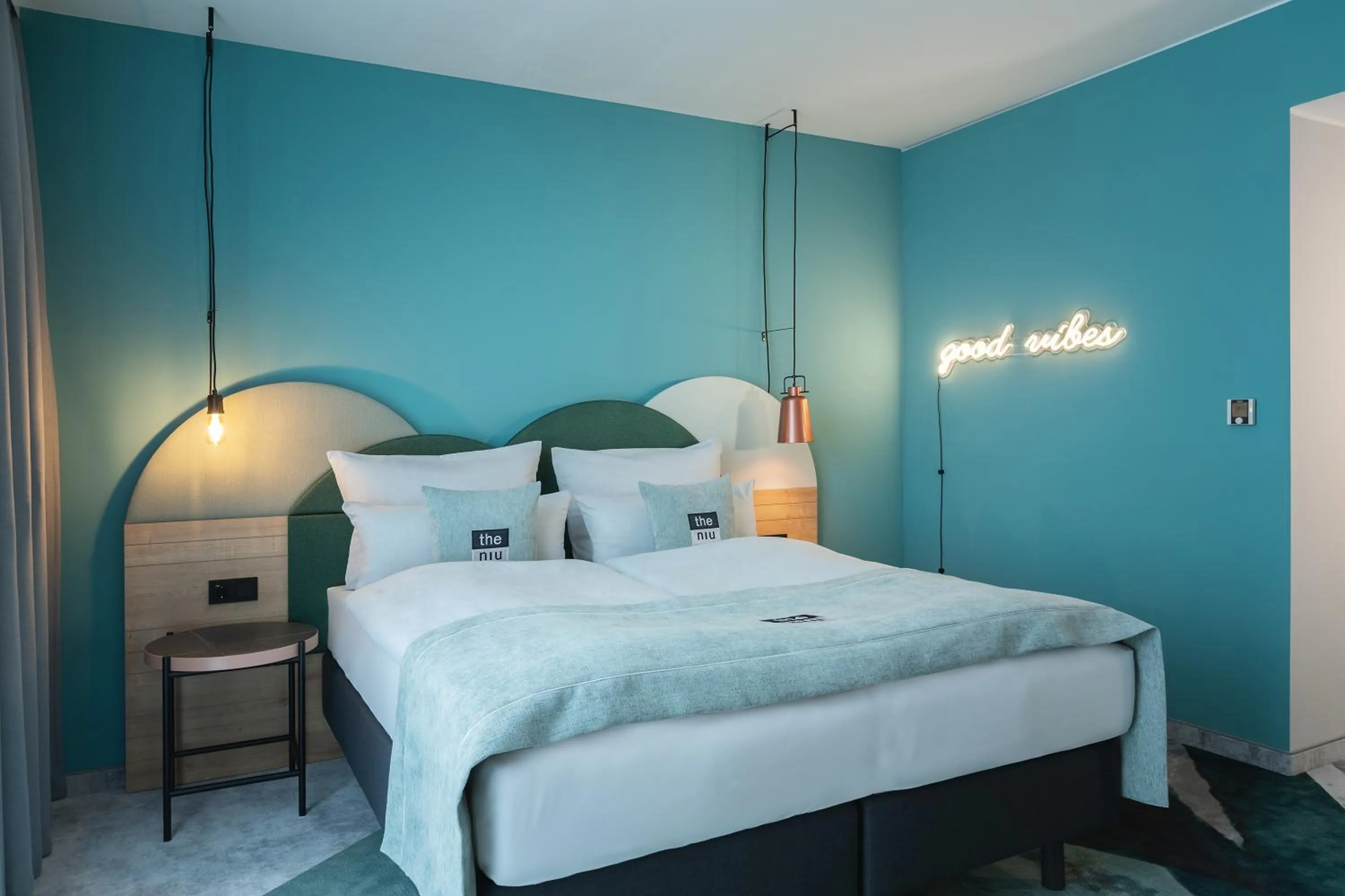 Premium Queen Room with Kitchenette in Holiday Inn - the niu, Cure Erlangen by IHG