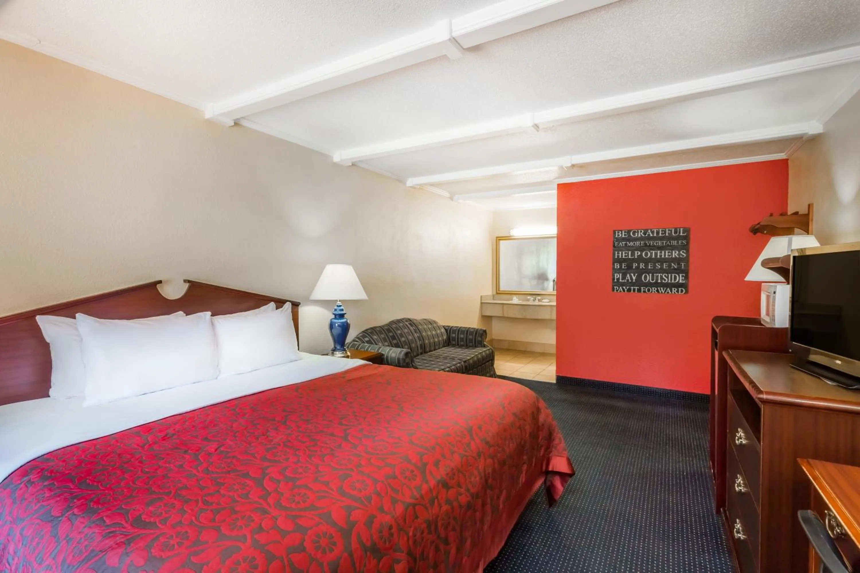 King Room in The Inn At Plantation