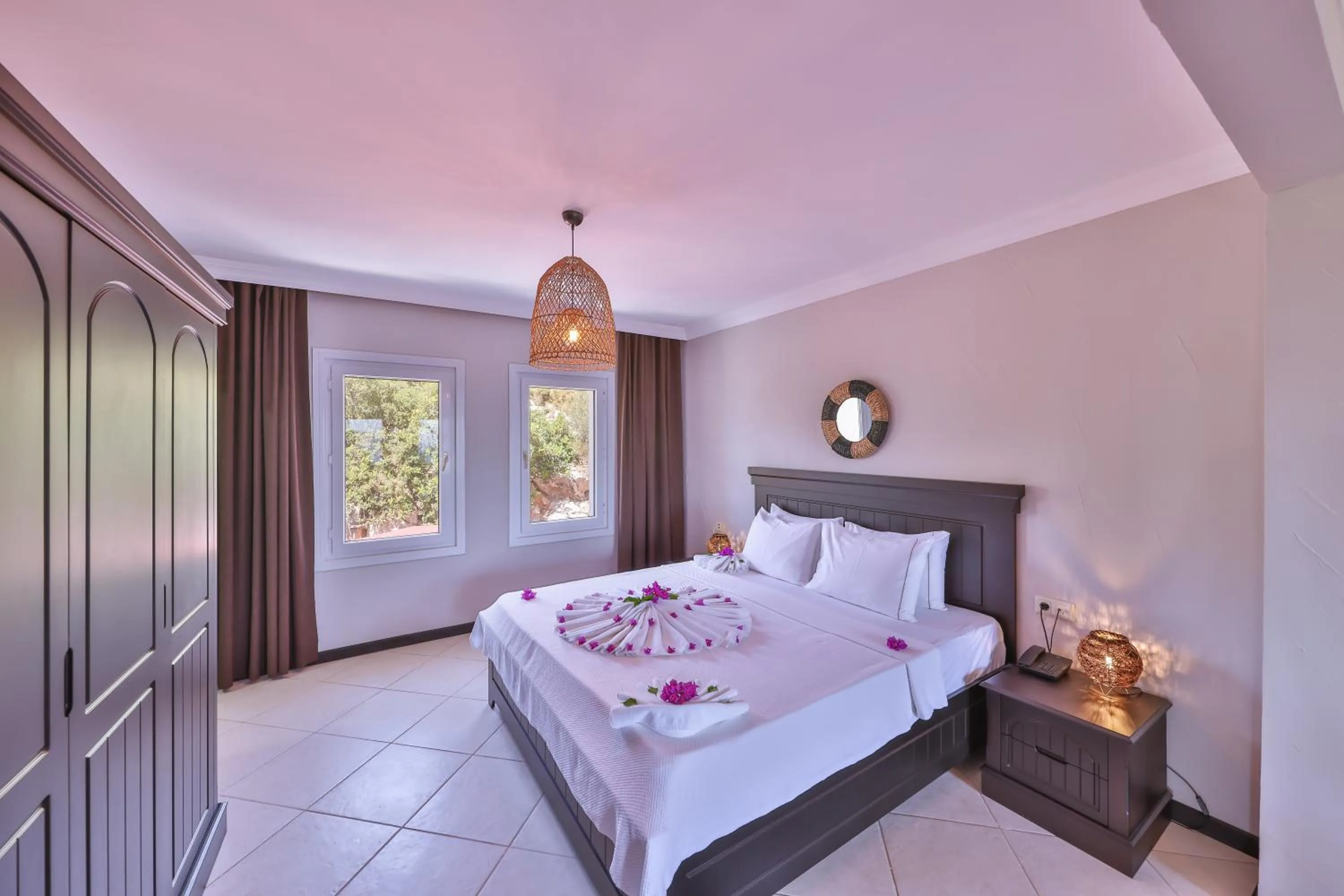 Deluxe Suite with Sea View in Hill House Adult Only