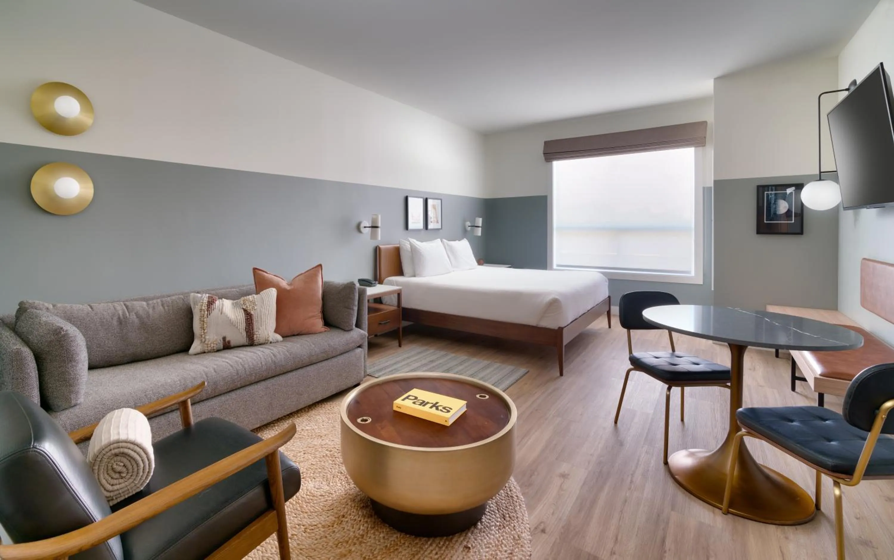 Rambler ADA | Standard King in Gravity Haus Moab