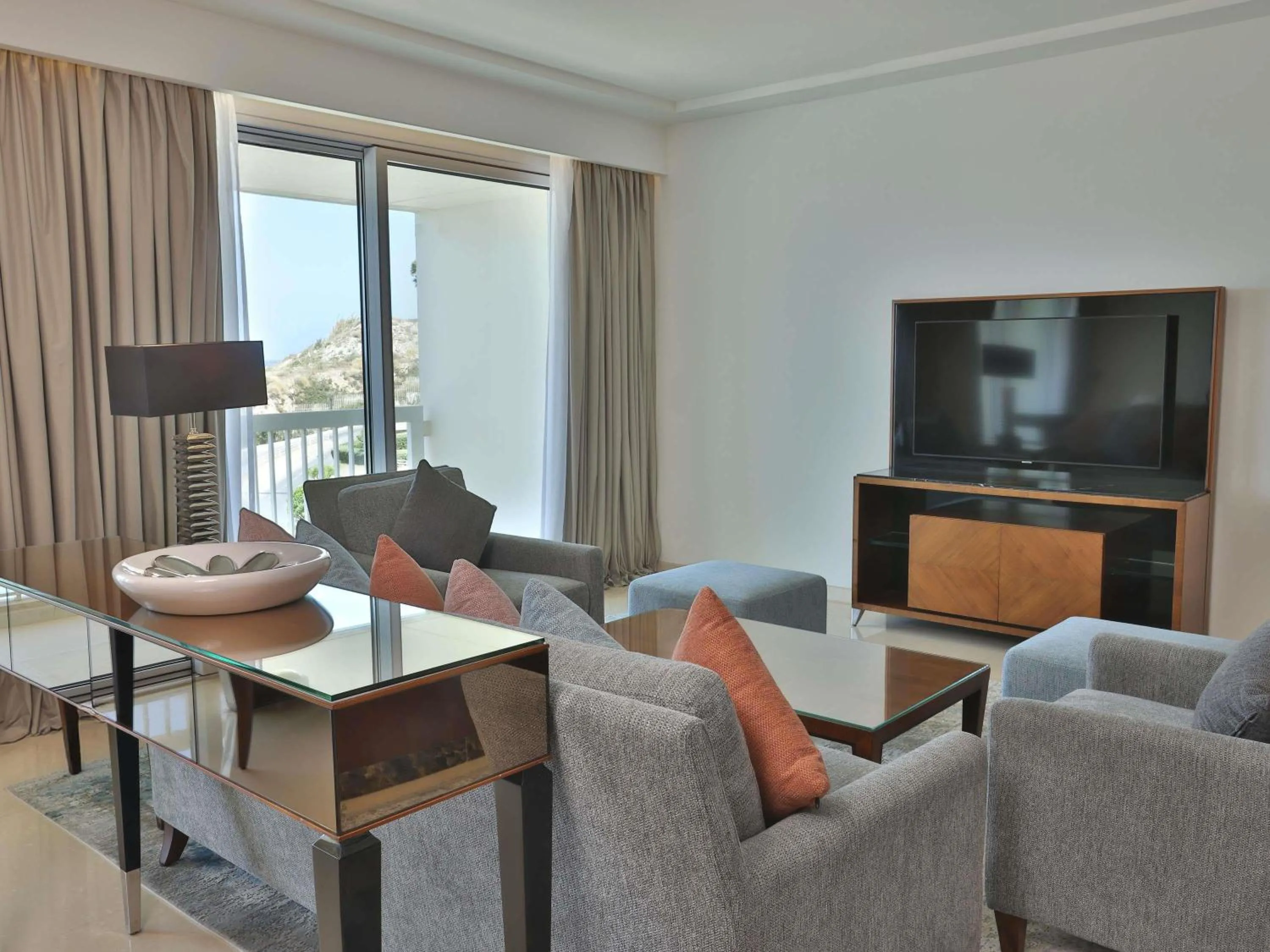 Diplomatic Suite with Sea View in Mövenpick Hotel Beirut
