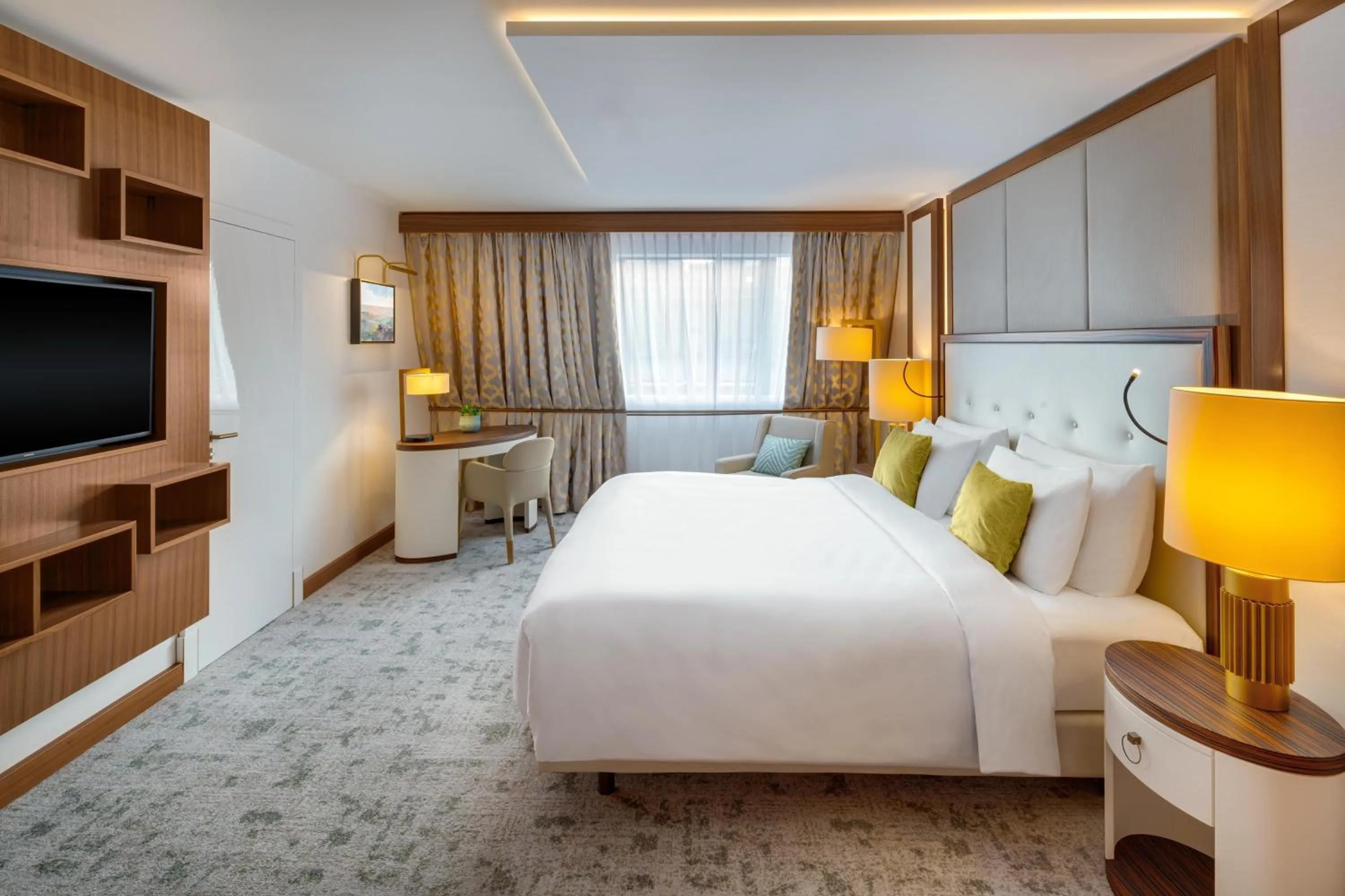 Corvinus Fashion Street View Room in Kempinski Hotel Corvinus Budapest