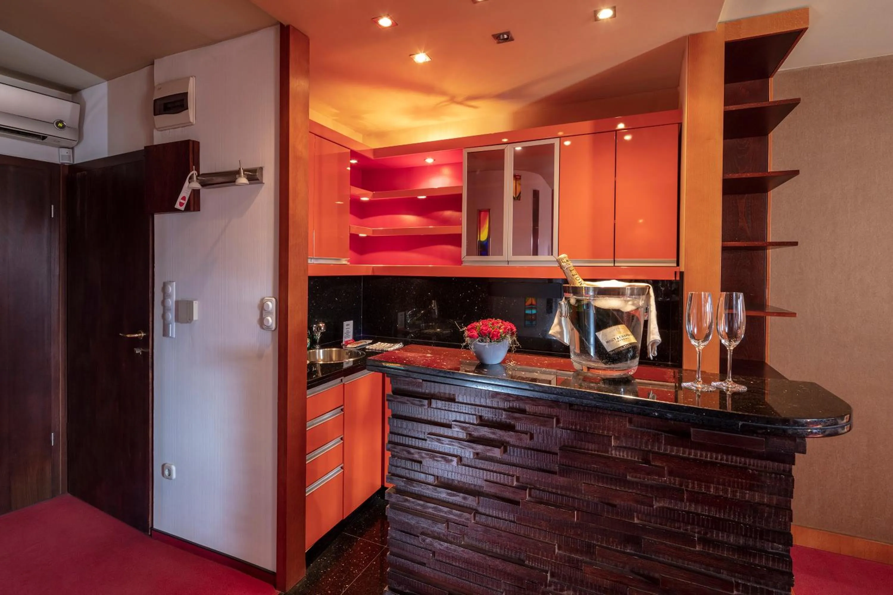 Deluxe Studio in Hotel Charles