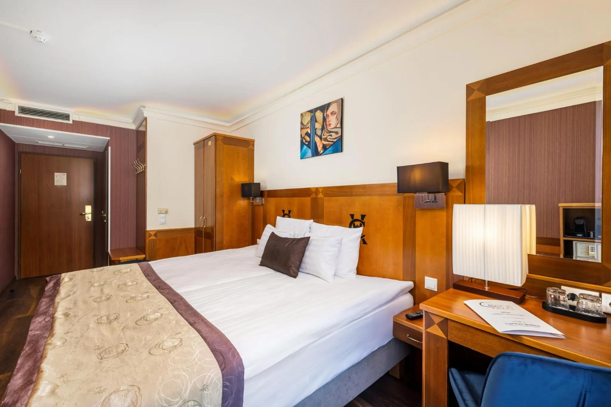 Standard Plus Room with Balcony and View in Carlton Hotel Buda Castle
