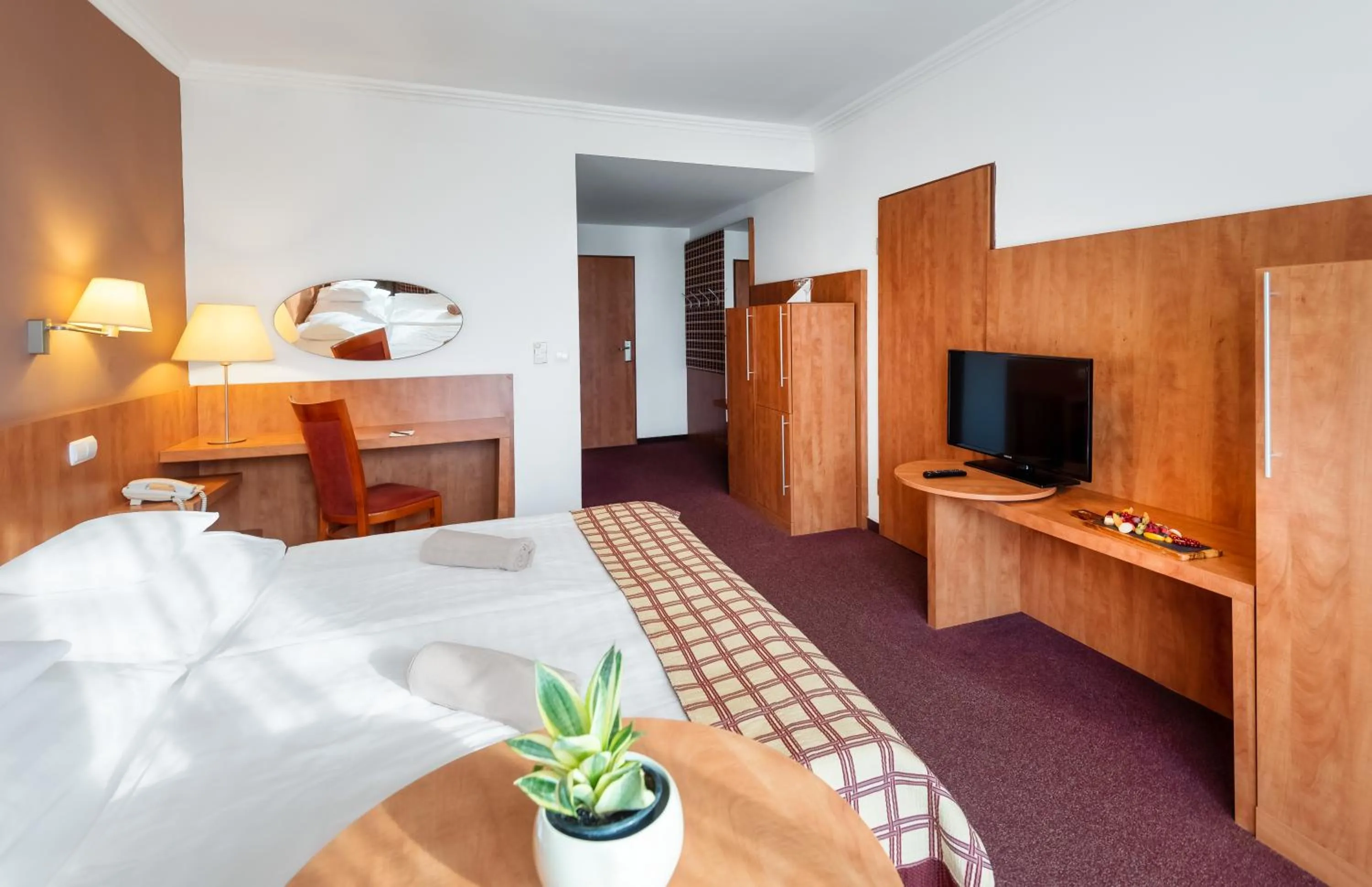 Twin Room - Disability Access and Air-conditioning in Hunguest Hotel Pelion