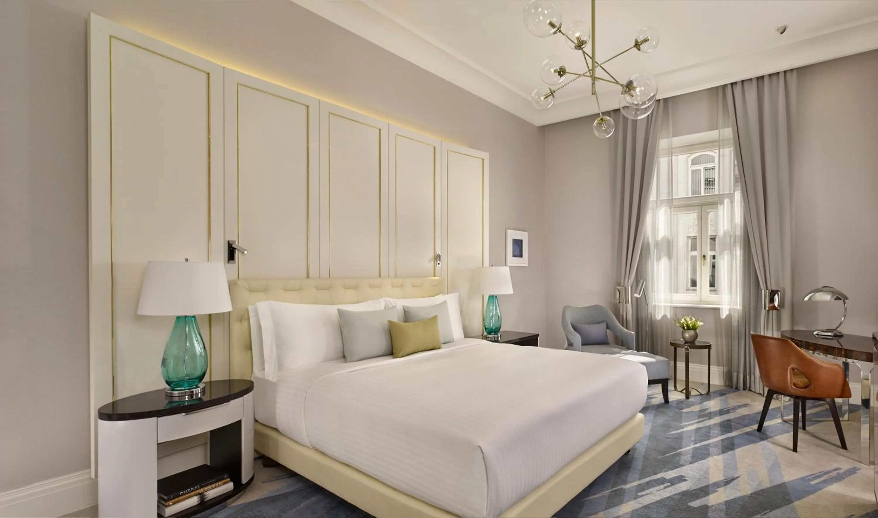 Accessible Superior King Room in Al Habtoor Palace Budapest, Preferred Hotels & Resorts