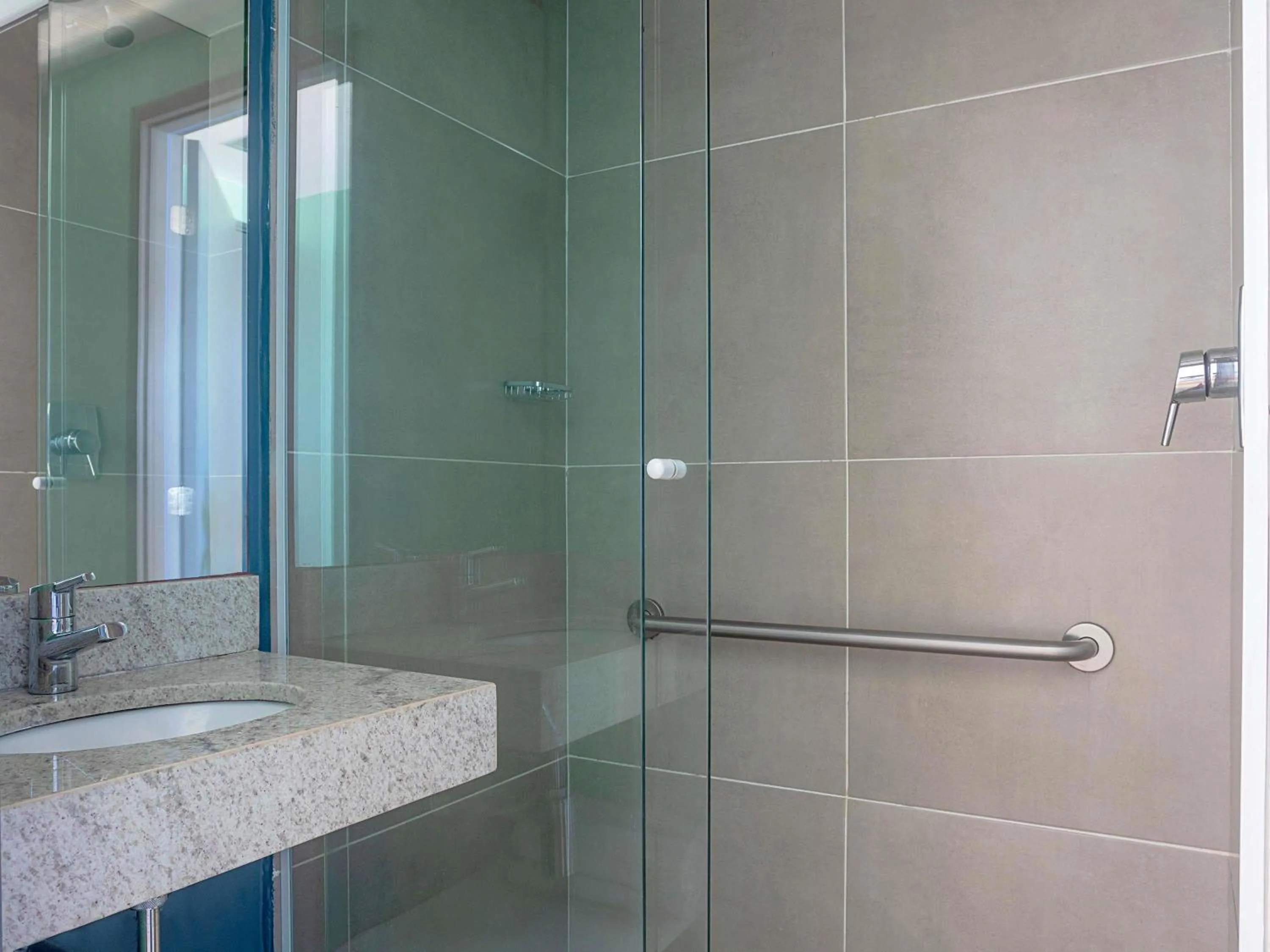 Family Room in ibis budget Maceió Pajuçara