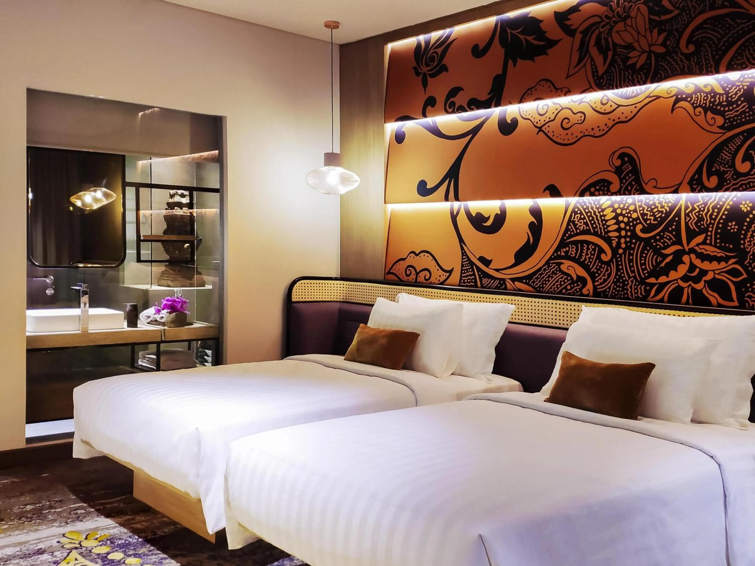Deluxe Twin Room - City Side in Grand Mercure Malang