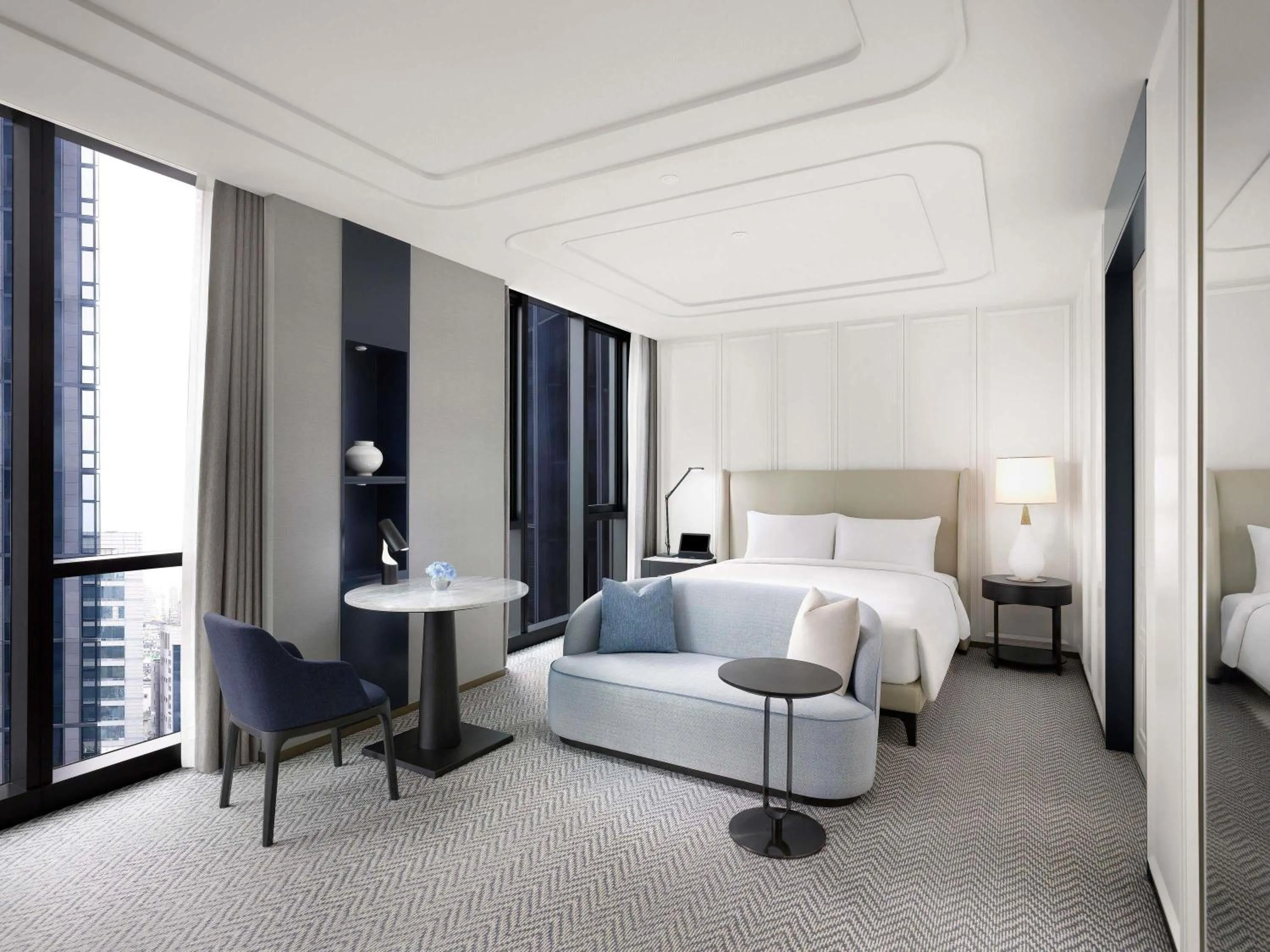 Magnifique Room with 1 King Size Bed in Sofitel Ambassador Seoul Hotel & Serviced Residences