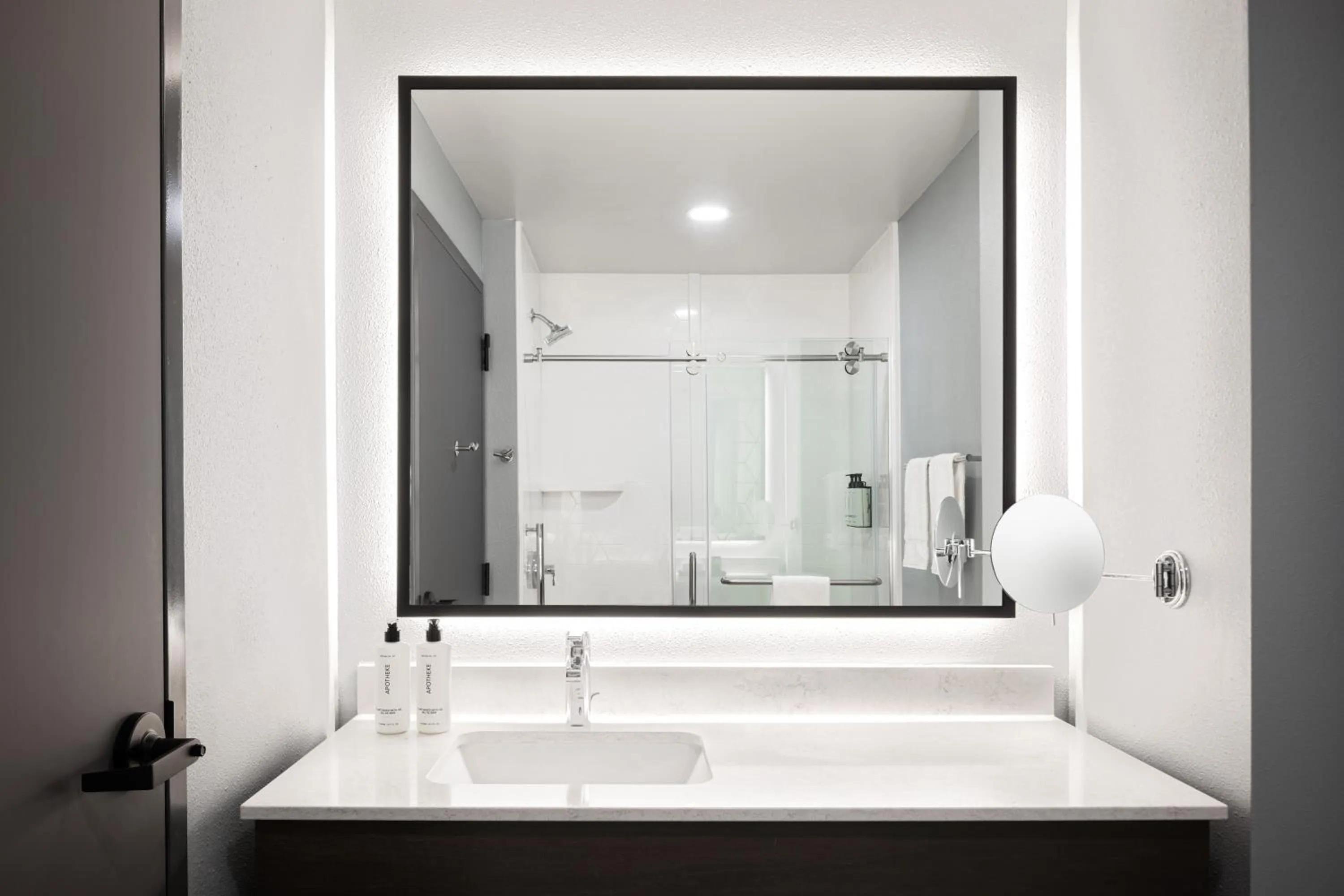 King Room with Sofa Bed - Communications Accessible in Crowne Plaza - Kearney, an IHG Hotel