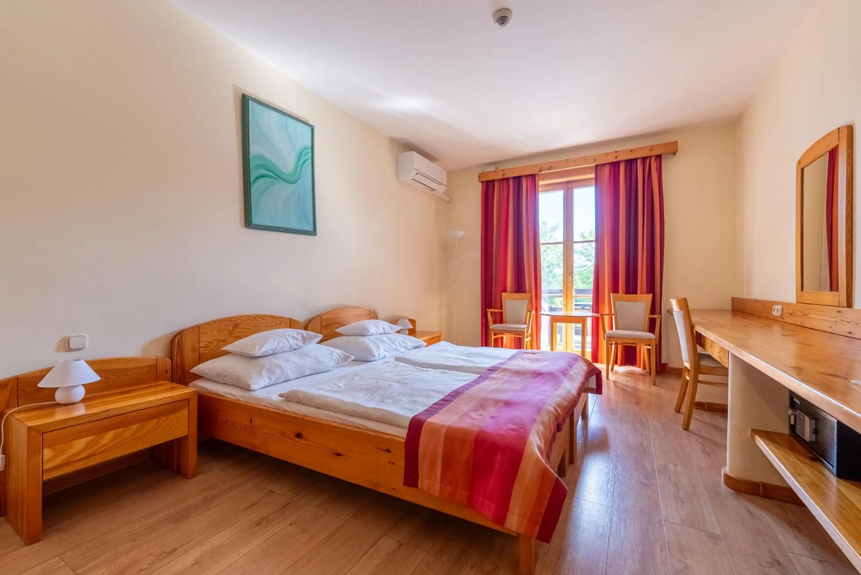 Standard Double Room in Petneházy Aparthotel