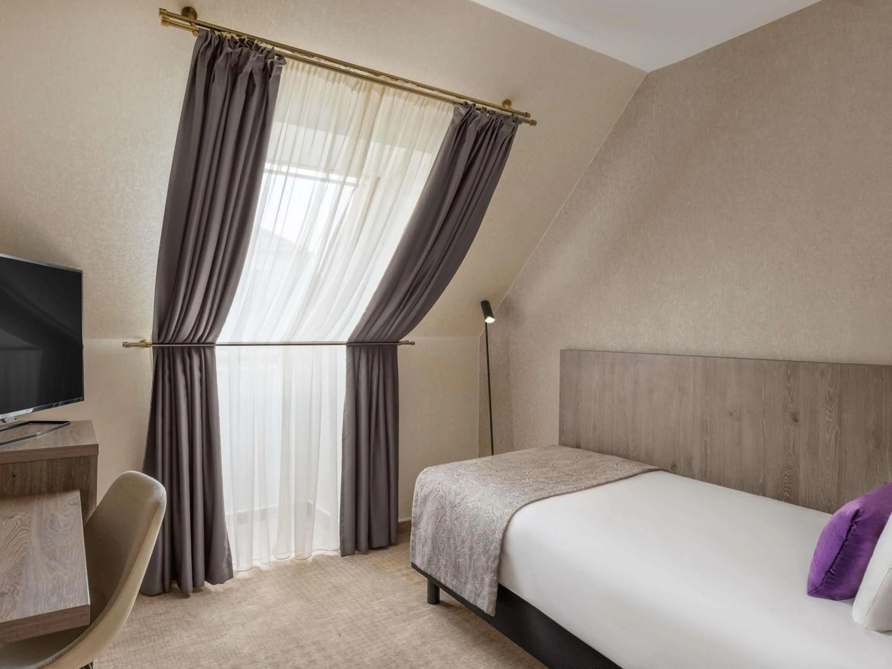 Superior Single Room in Mercure Budapest Korona